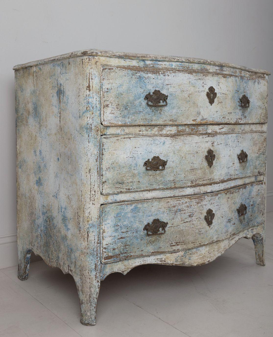 18th Century and Earlier 18th c. Swedish Rococo Period Serpentine Front Commode in Original Paint