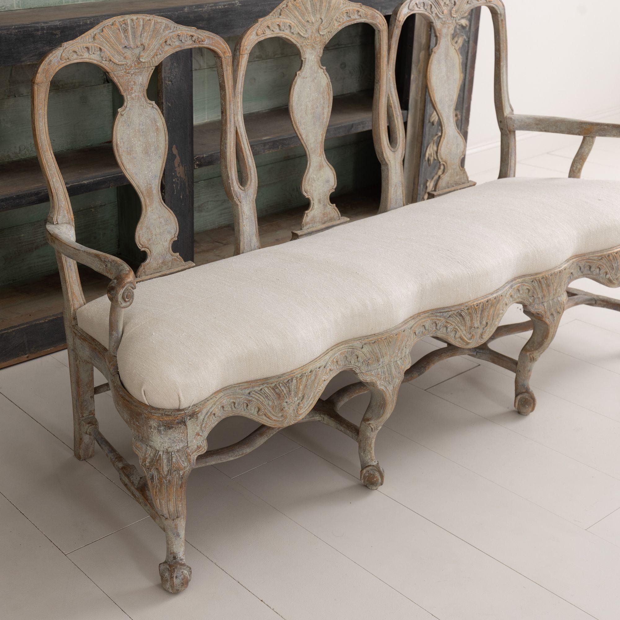 18th Century Swedish Rococo Period Settee or Sofa Bench in Original Paint For Sale 14