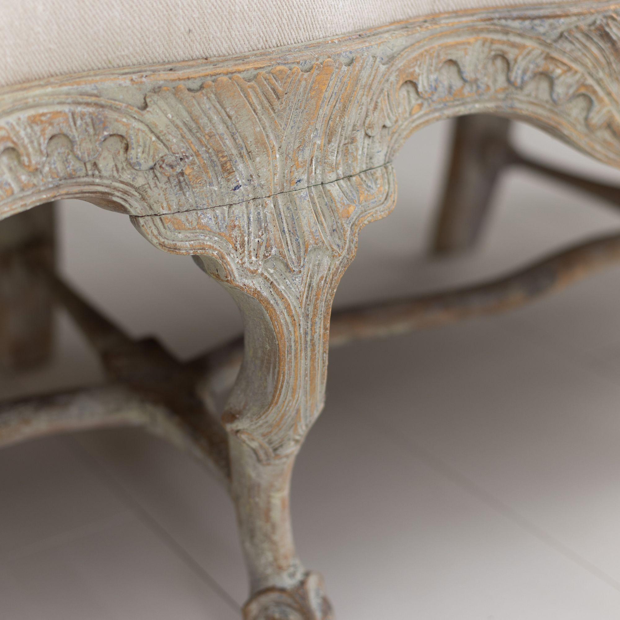 18th Century Swedish Rococo Period Settee or Sofa Bench in Original Paint For Sale 3
