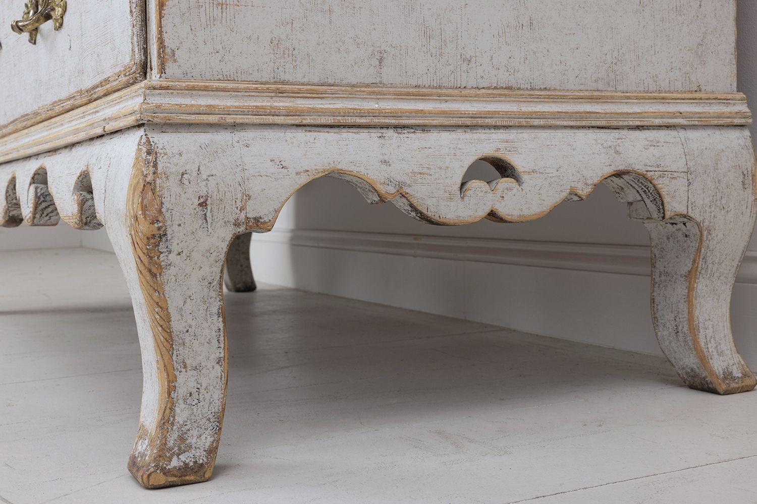 Swedish Two-Part Painted Linen Press Cabinet, 18th c. Rococo Period 7