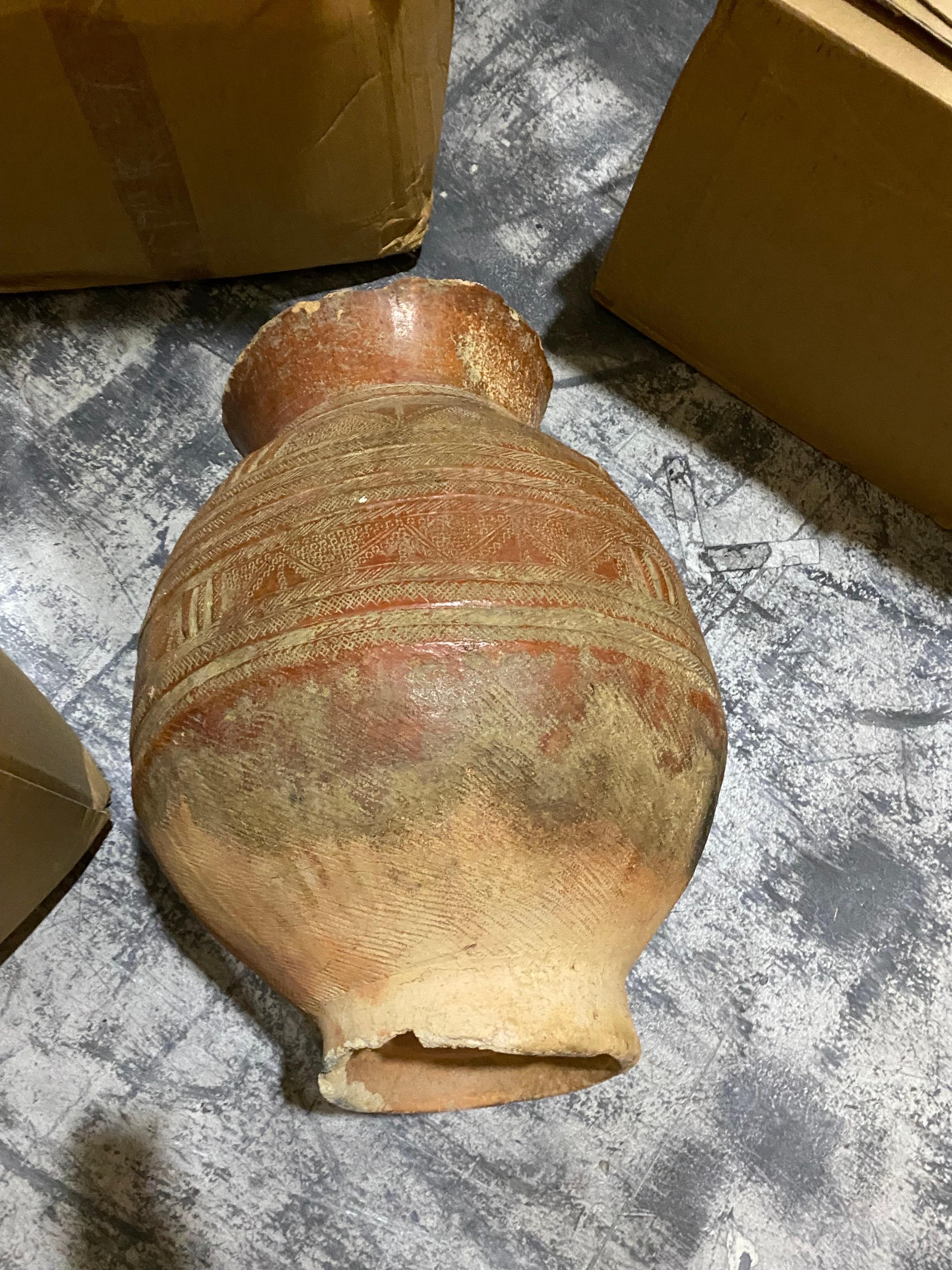 18th C. Terracotta Jar with Incised Design For Sale 8