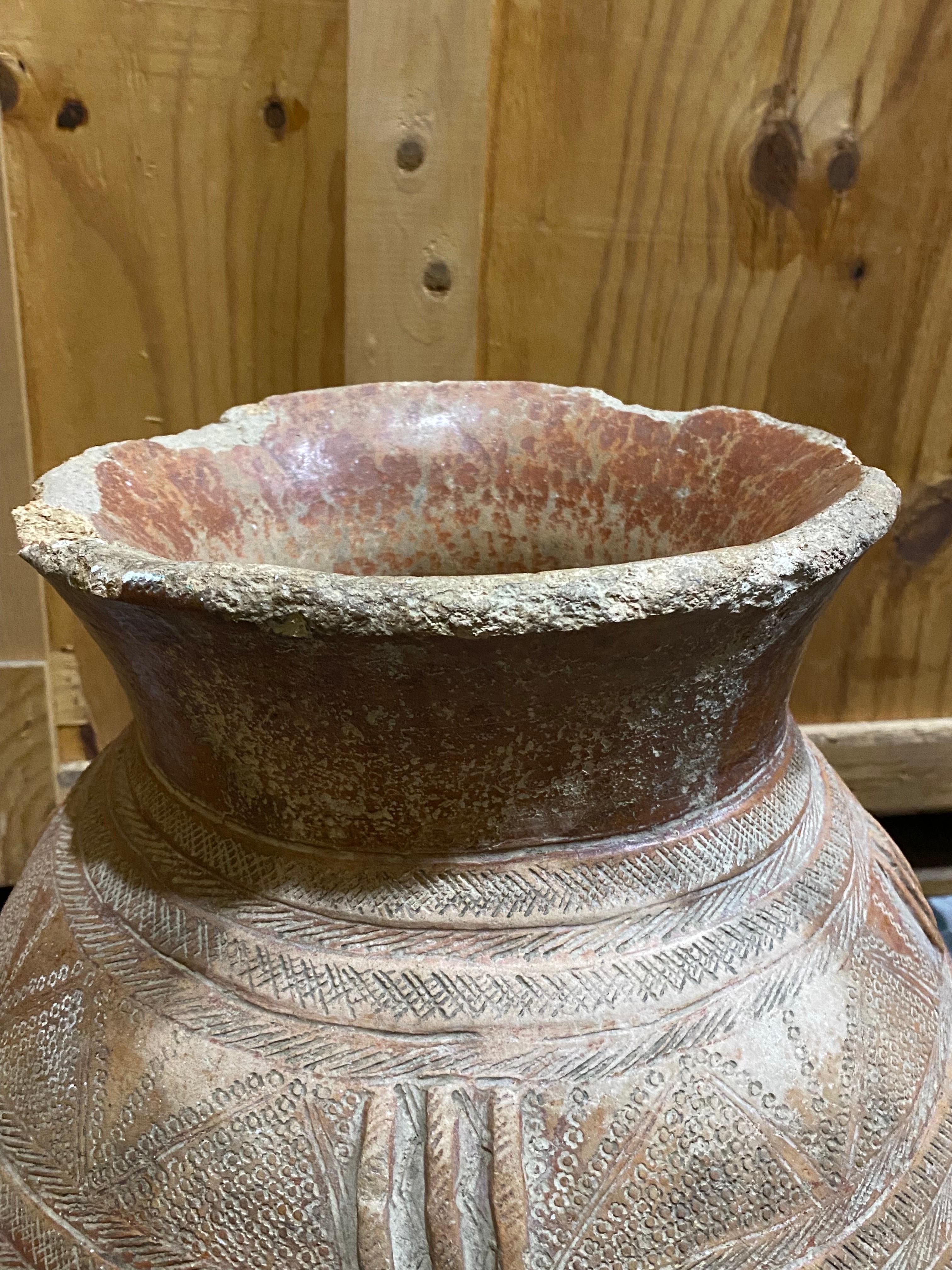 18th C. Terracotta Jar with Incised Design For Sale 1