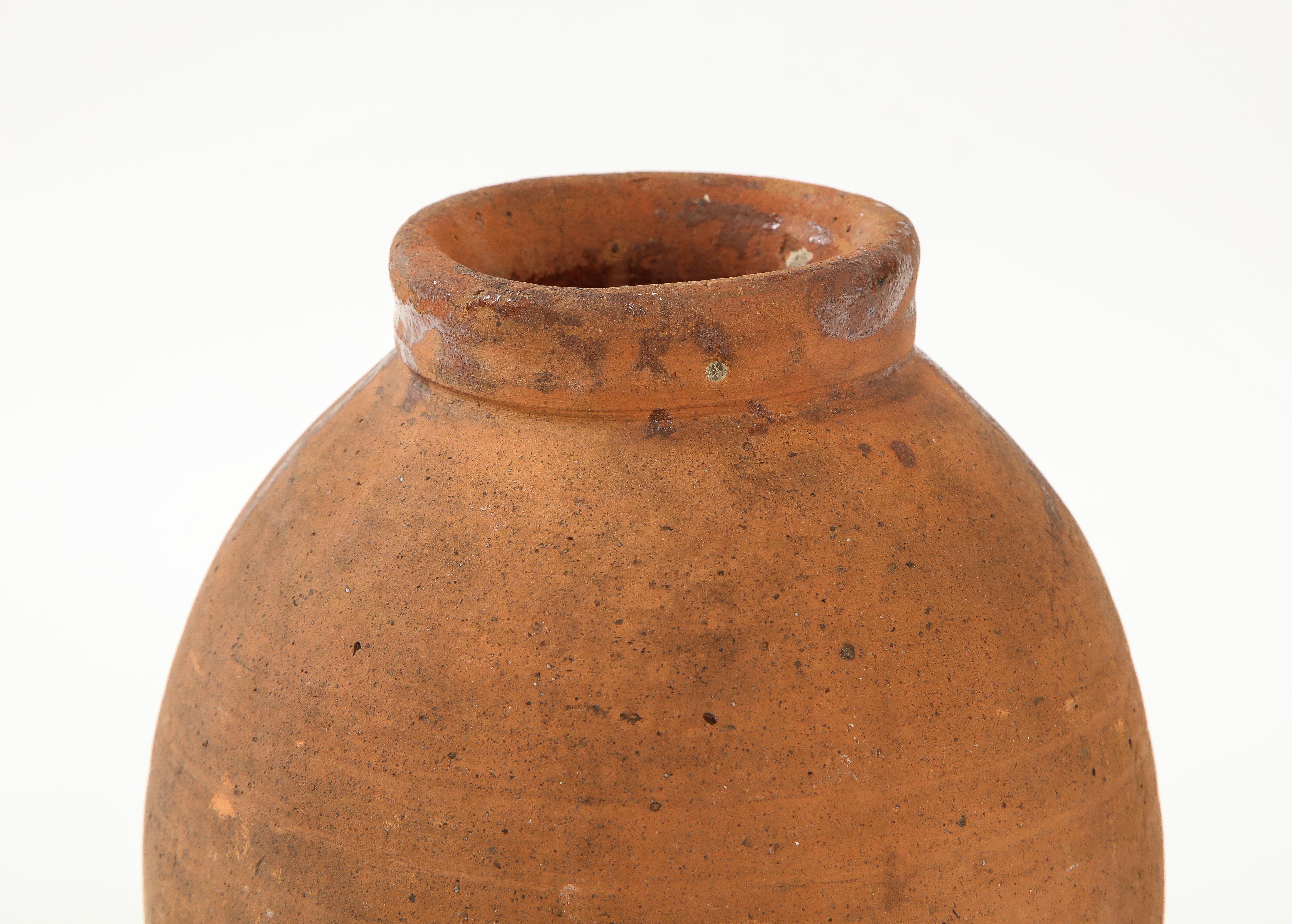 18th Century Unglazed Terracotta Vessel, Netherlands In Good Condition In Brooklyn, NY