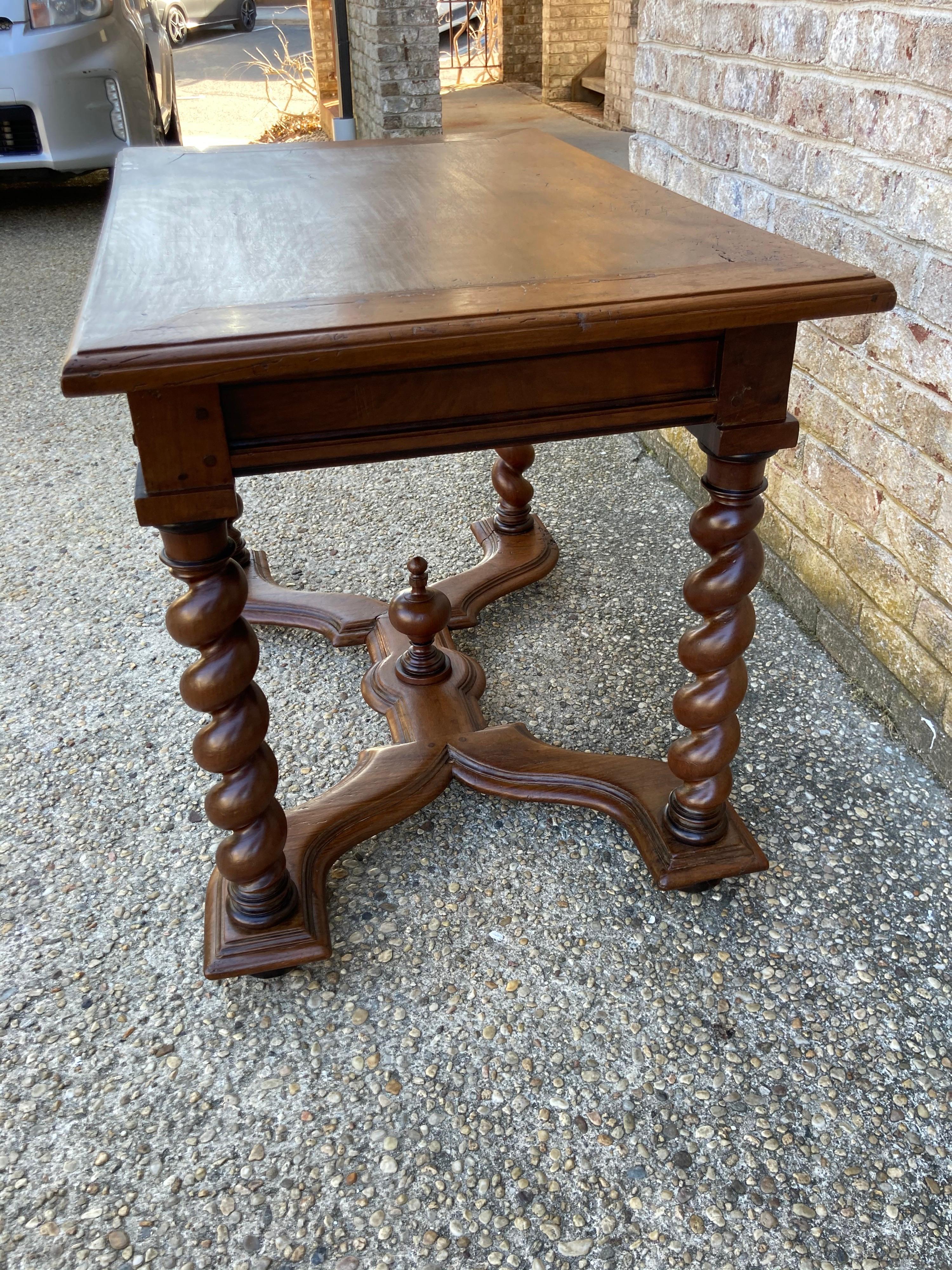 18th C. Walnut Table / Desk with Twisted Legs In Good Condition For Sale In East Hampton, NY