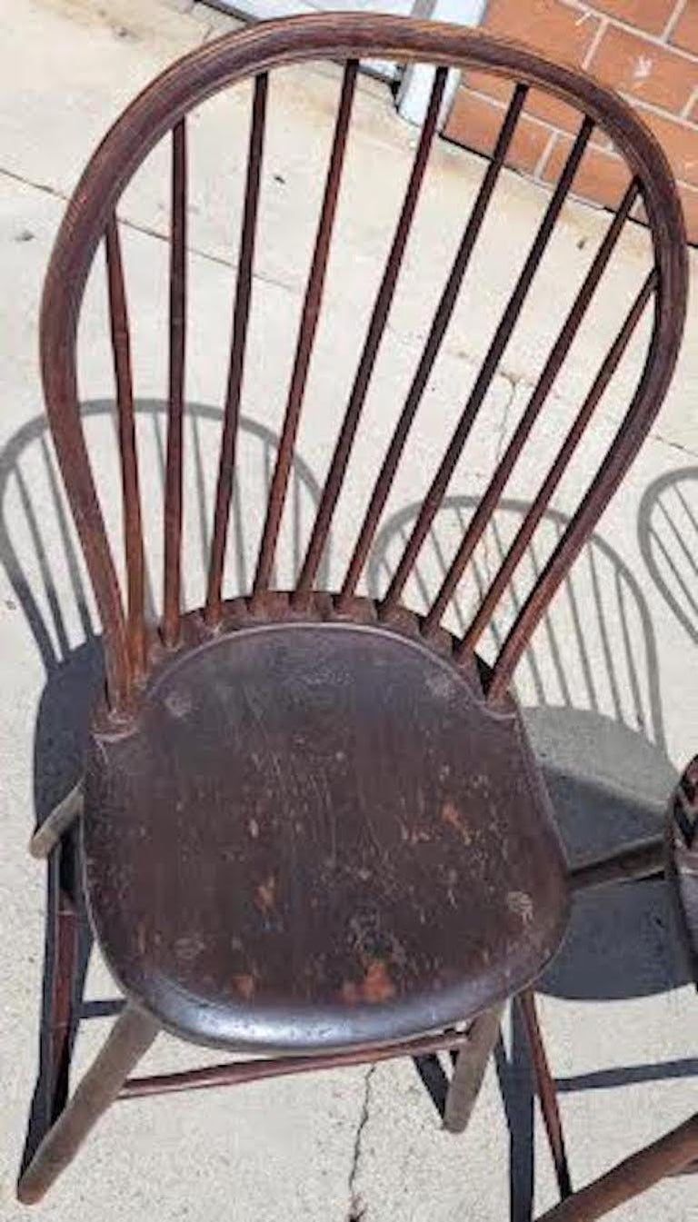 18th C Windsor Baloon back chairs (Signed Moon) Samual Moon Furniture Maker, Bucks County, Philadelphia, Pennsylvania.