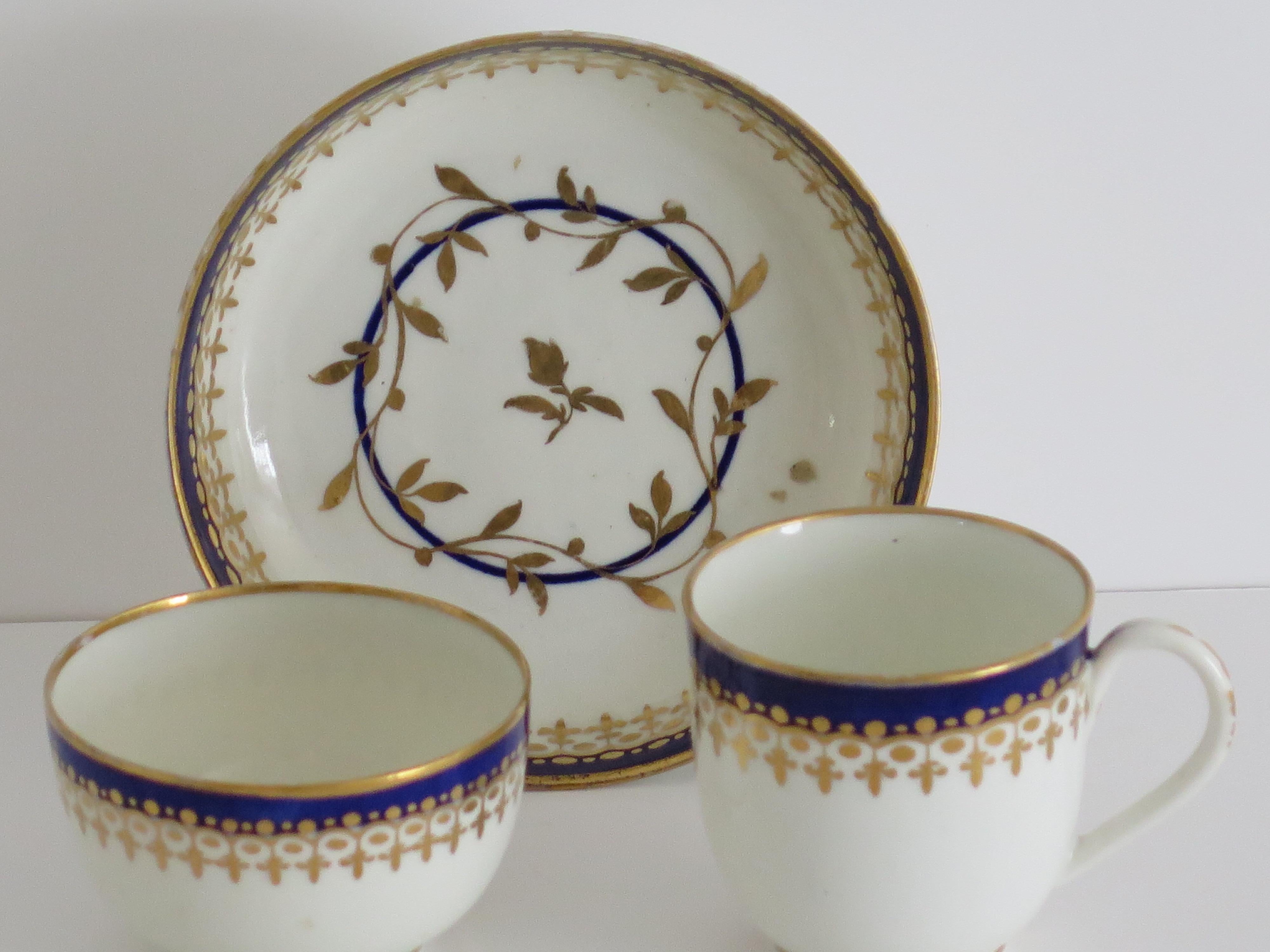 British 18th C Worcester Porcelain Trio of Coffee Cup Tea Bowl and Saucer, circa 1780 For Sale