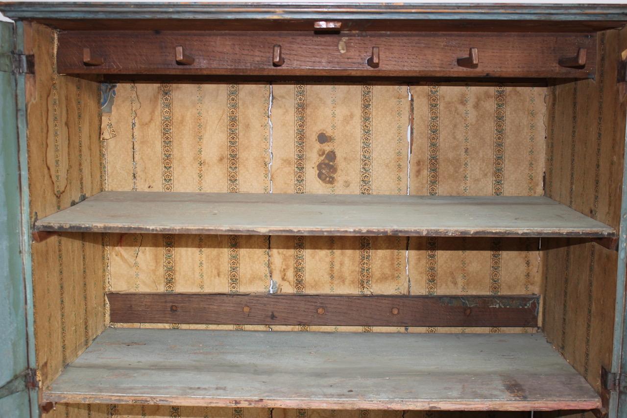 18th Century Painted House Keepers Cupboard in Original Paint In Good Condition In Gloucestershire, GB