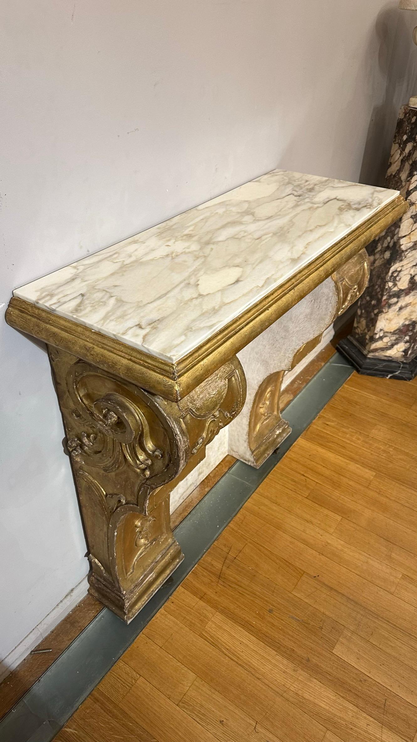 18th Centiry golden altar consolle In Good Condition For Sale In Firenze, FI