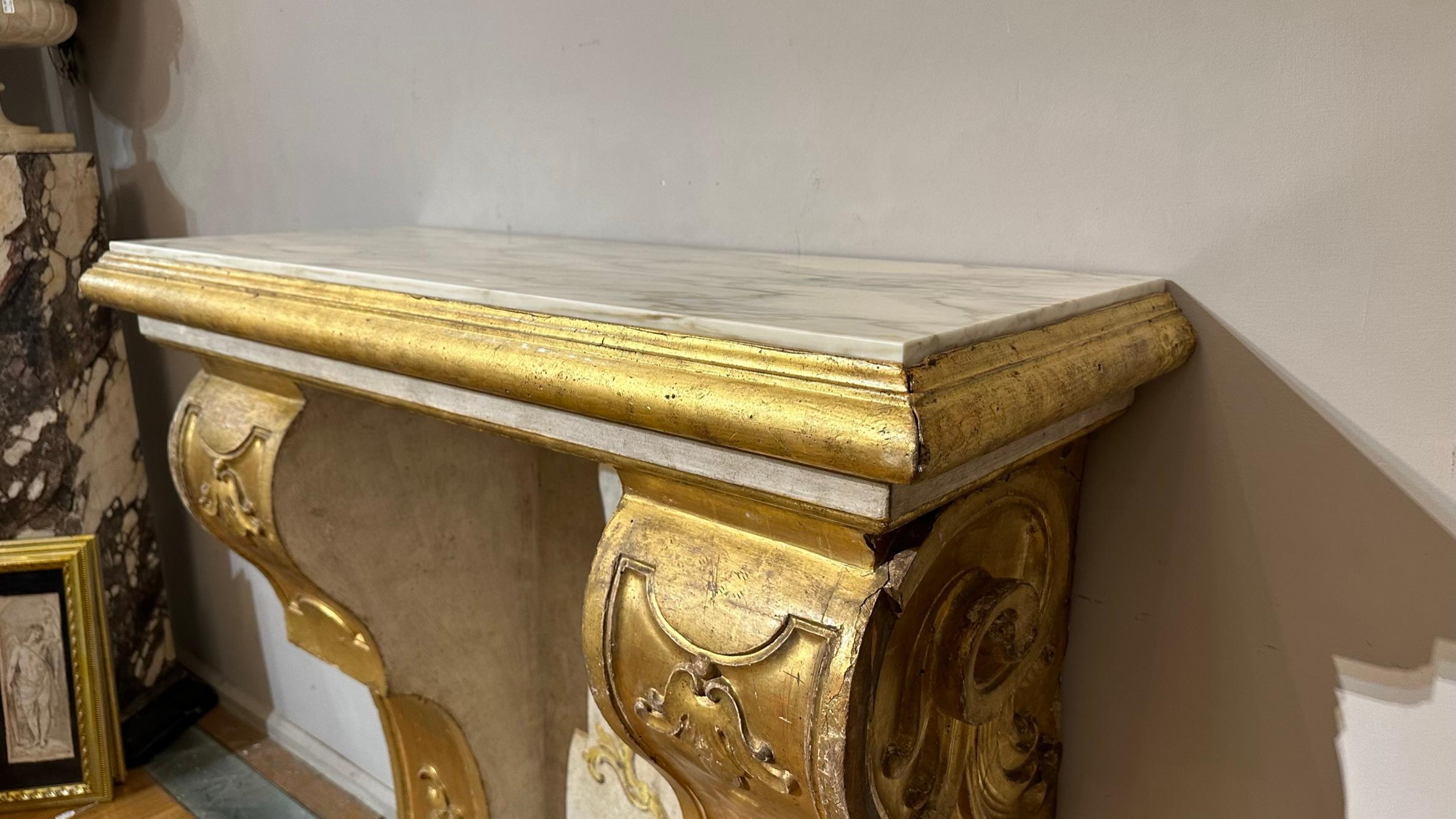 Carrara Marble 18th Centiry golden altar consolle For Sale