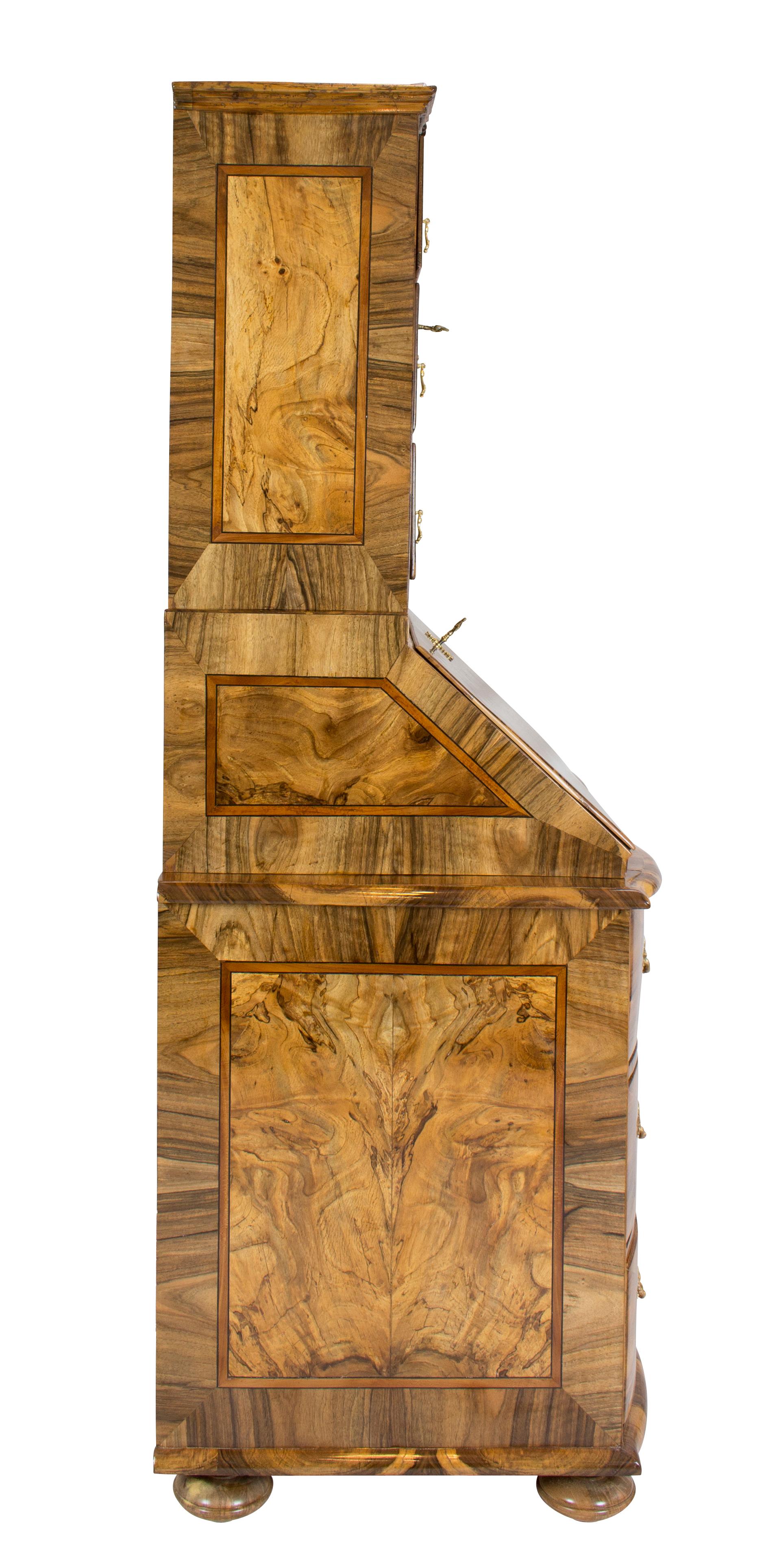 Austrian 18th Centurey Baroque Walnut Tabernacle / Secretaire For Sale