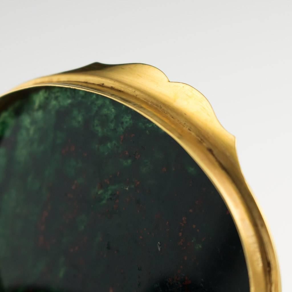 18th Century 18-Karat Gold-Mounted Hardstone Snuff Box, circa 1790 In Good Condition In Royal Tunbridge Wells, Kent