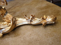 Lámpara de pared Luis XV de 3 luces del siglo XVIII en acabado bronce antiguo