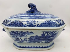 18th Century Blue and White Chinese Porcelain Tureen and Cover