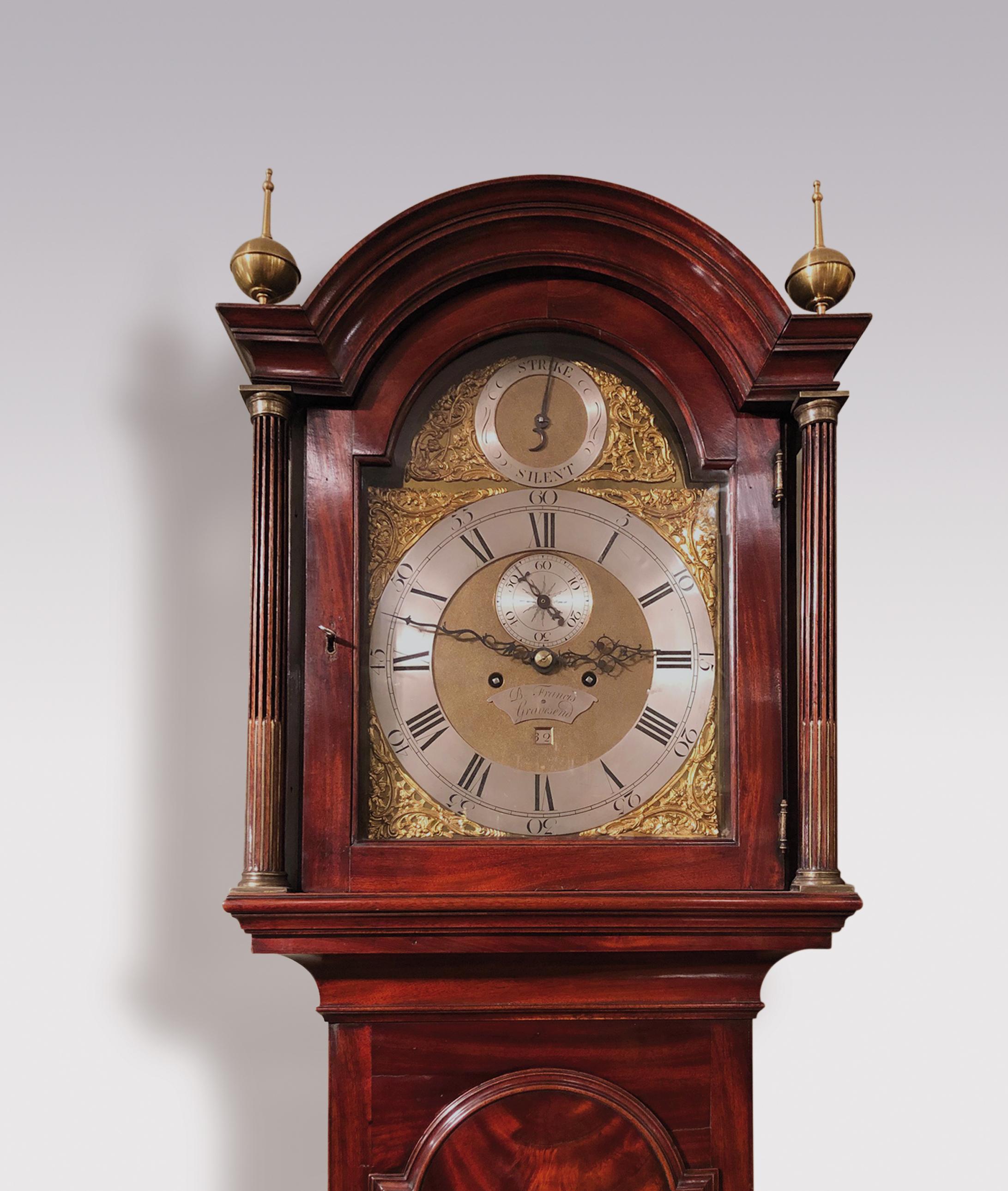 Poli Horloge de 8 jours en acajou du 18e siècle avec boîtier long, par B. Francis de Gravesend en vente