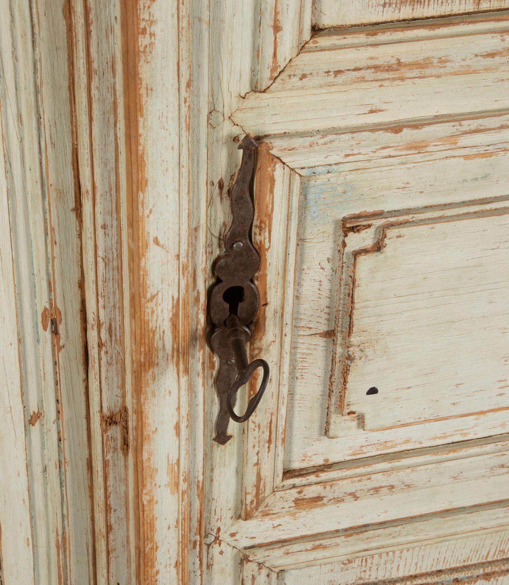 Bois Armoire alsacienne du XVIIIe siècle