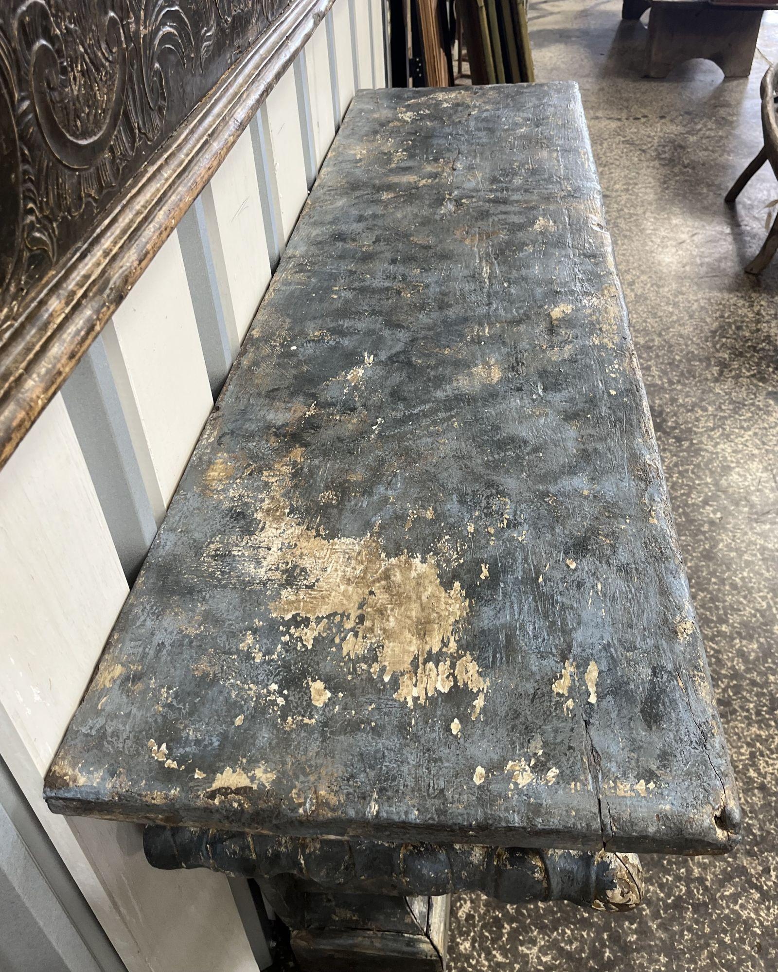 Altarkonsole aus bemaltem Holz des 18. Jahrhunderts aus Portugal im Angebot 7