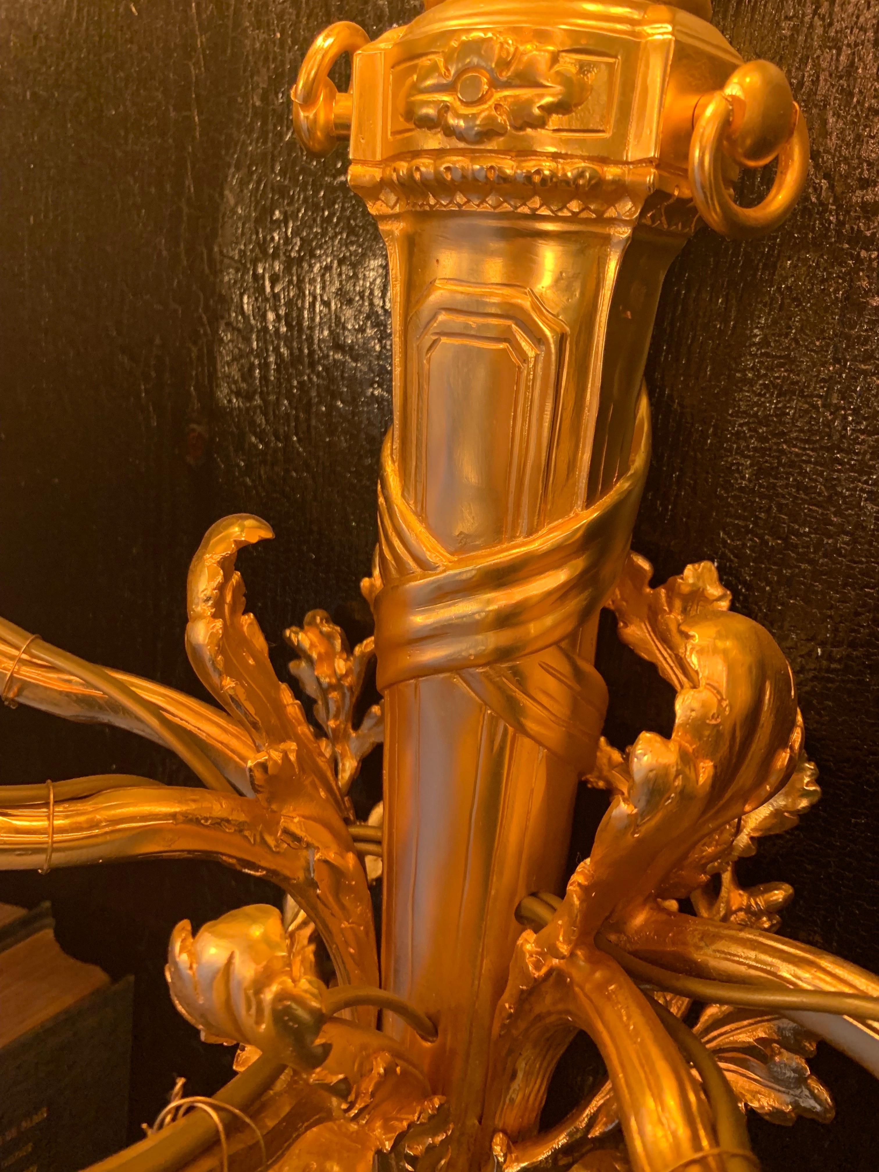 Ambassade-Wandleuchte aus dem 18. Jahrhundert mit 5 Lichtern aus vergoldeter Bronze im Angebot 1