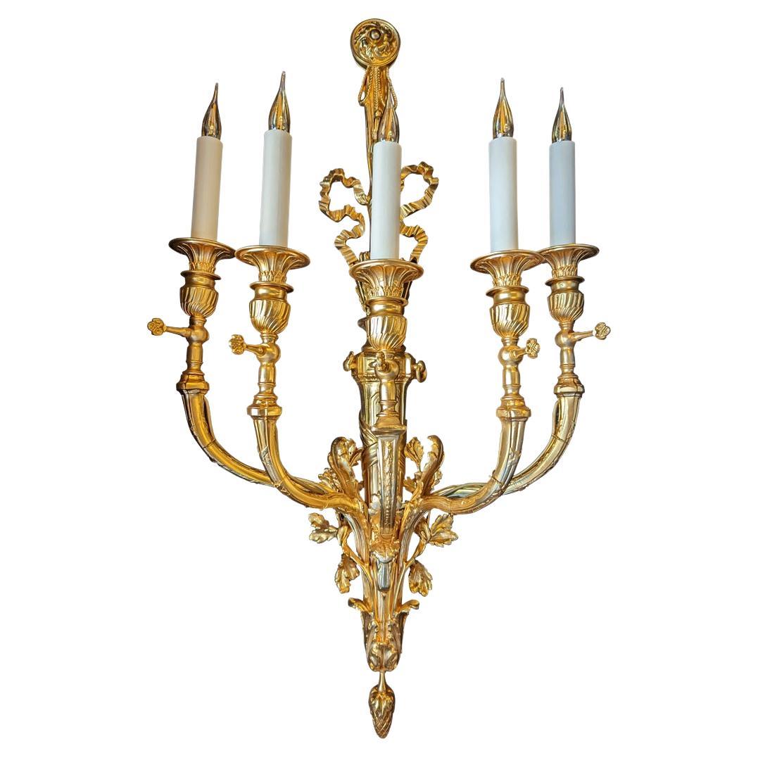 18th Century Ambassade Wall Lamp with 5 Lights in Gilted Bronze For Sale