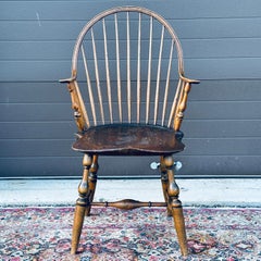 18th Century American Antique Continuous Arm Windsor Chair