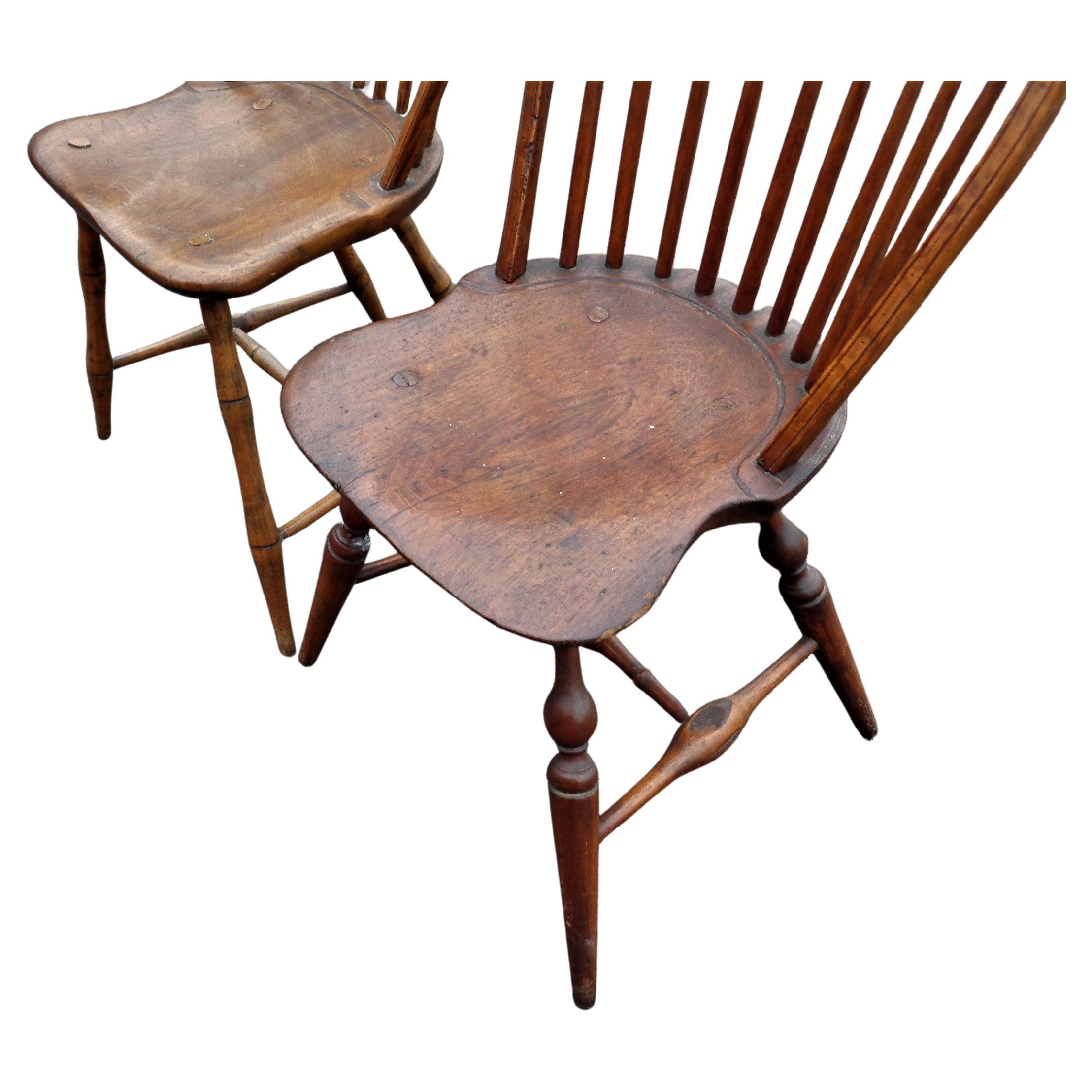  18th Century American Bow Back Windsor Chairs 5