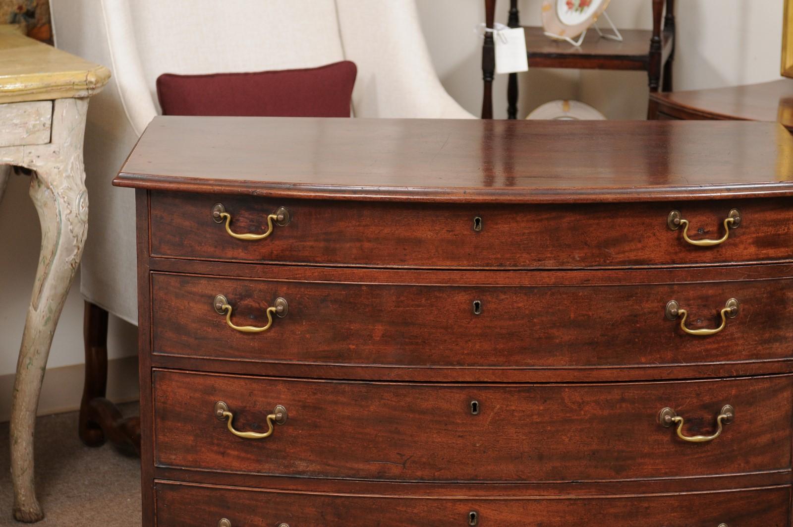 18th Century American Bowfront Chest with 4 Graduating Drawers & Ogee Feet For Sale 7