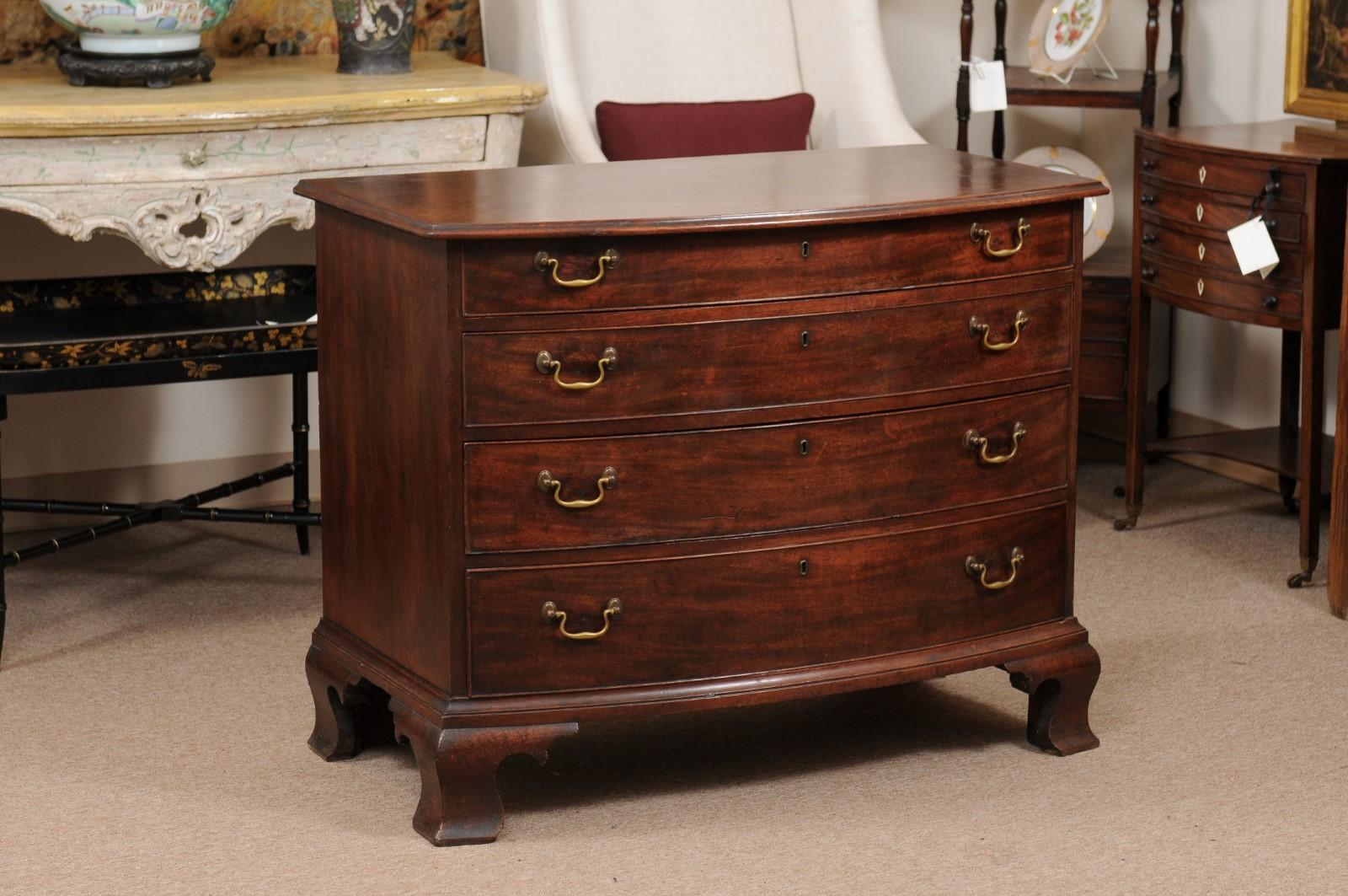 18th Century American Bowfront Chest with 4 Graduating Drawers & Ogee Feet
