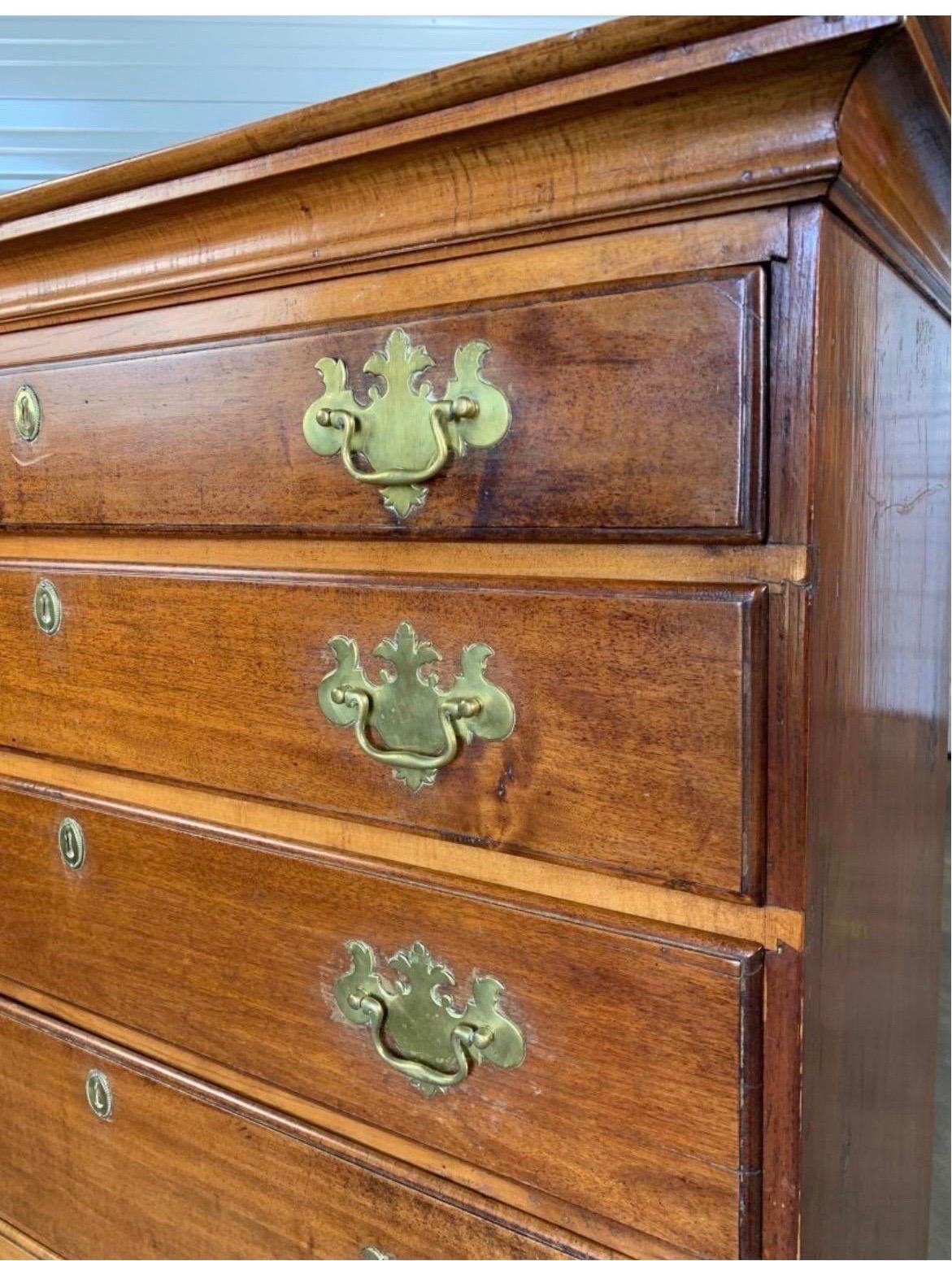 18th Century American Chippendale 5 Drawer Chest with Unique Top Inlay 1