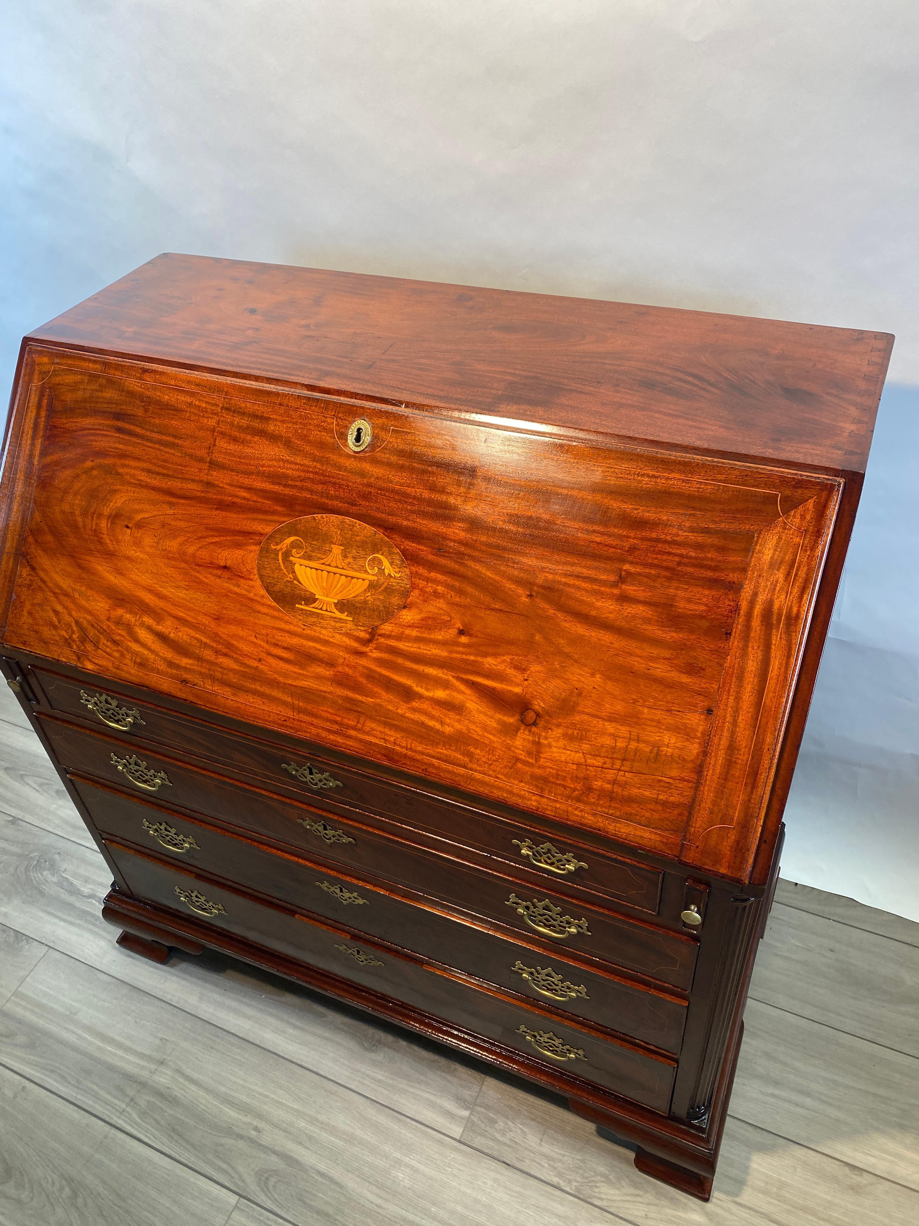 18th Century American Chippendale Slant Front Bureau Desk Washington D.C. 4