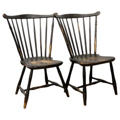 18th Century American Comb Back Windsor Side Chairs, New England, Original Paint