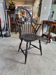 18th Century American Continuous Arm Windsor Chair Attributed To Tracey