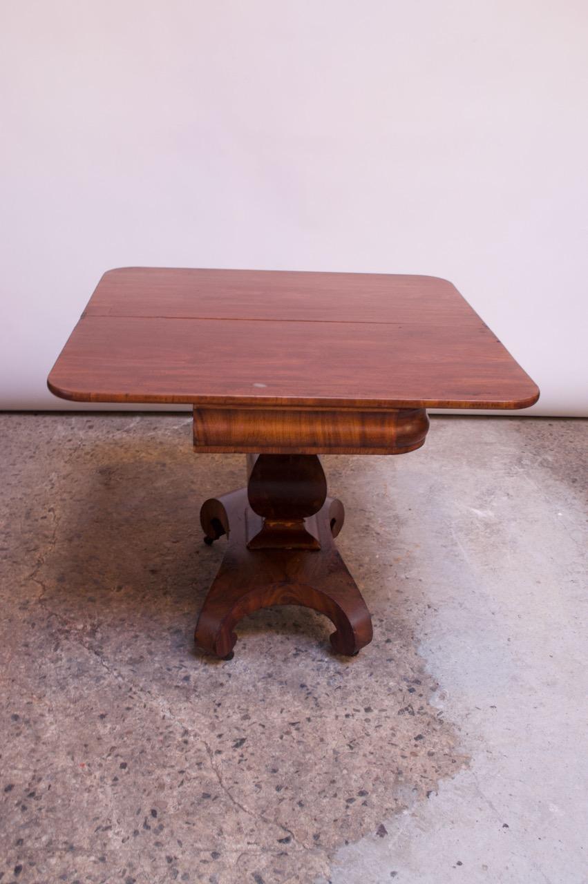 18th Century American Empire Mahogany Parlor / Game Table with Flip Top 5