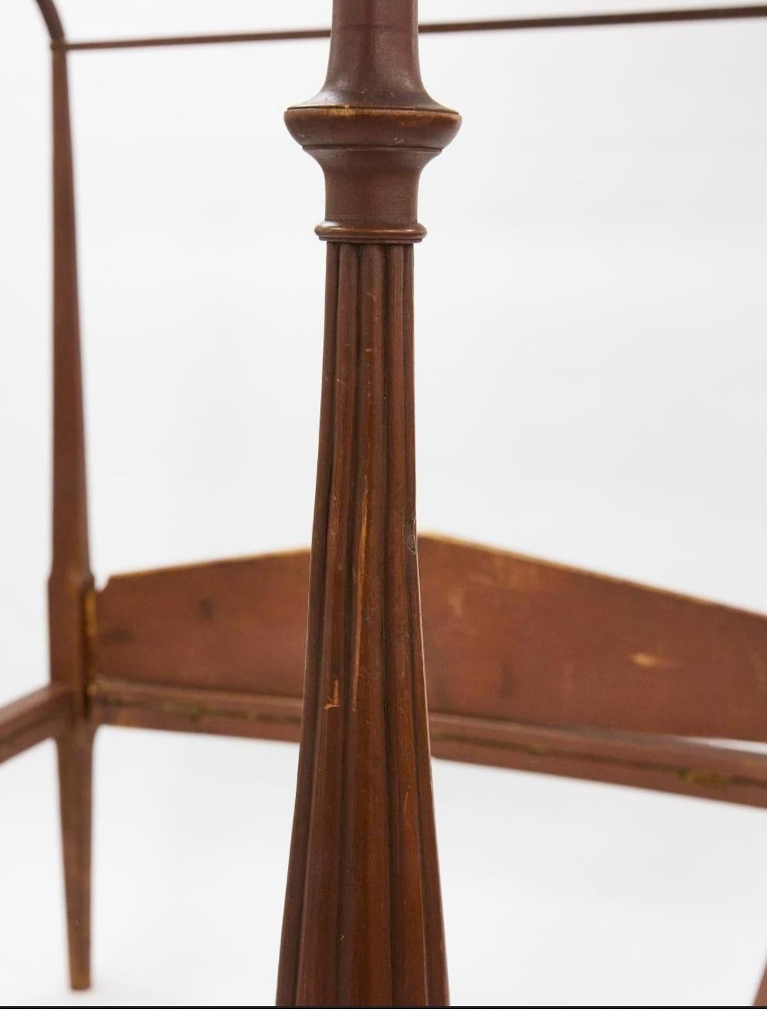 Hand-Carved 18th Century American Four Post Bed Salem Massachusetts For Sale