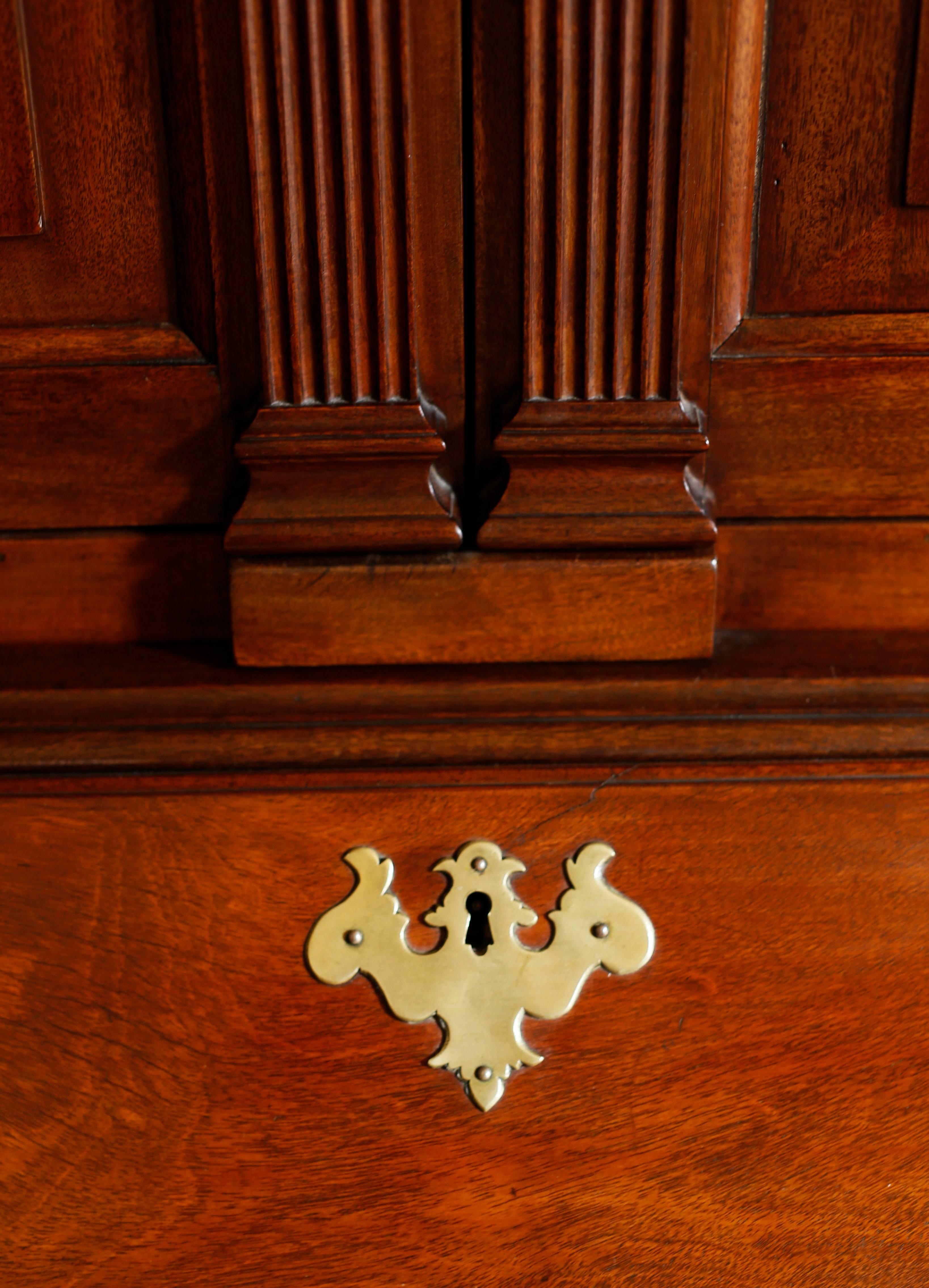 18th Century American Mahogany Chippendale Chest, circa 1770 5