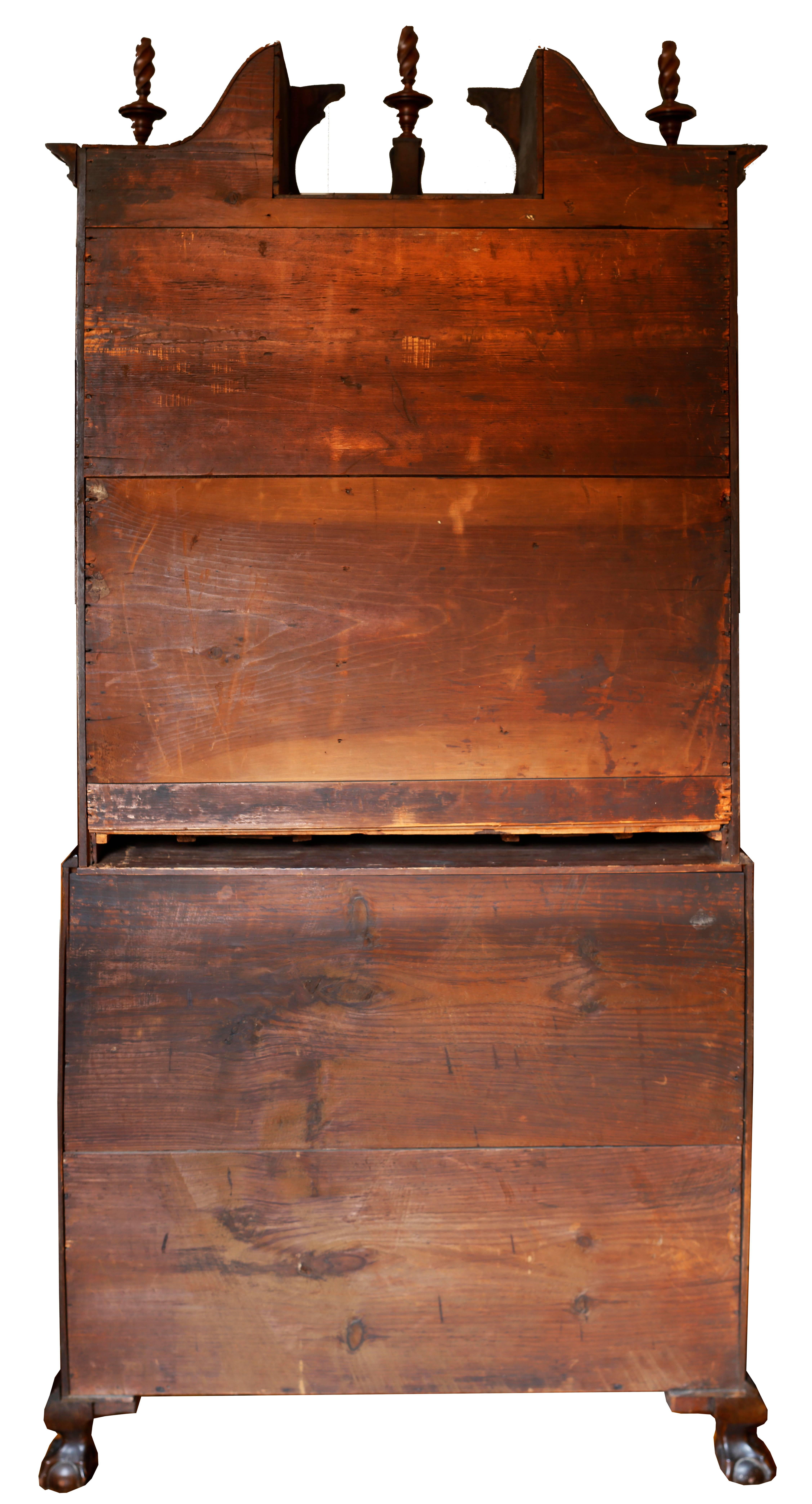 18th Century American Mahogany Chippendale Chest, circa 1770 4