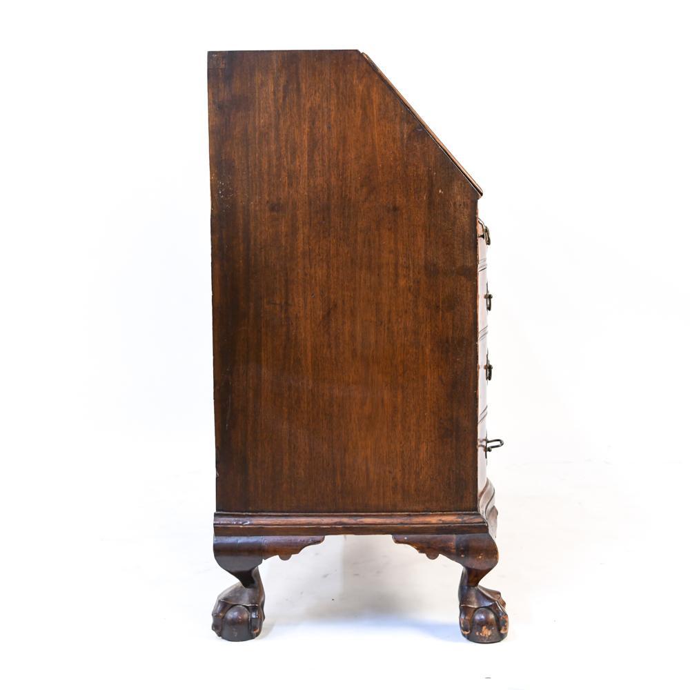 18th Century American Mahogany Chippendale Slant Front Desk In Good Condition In Essex, MA