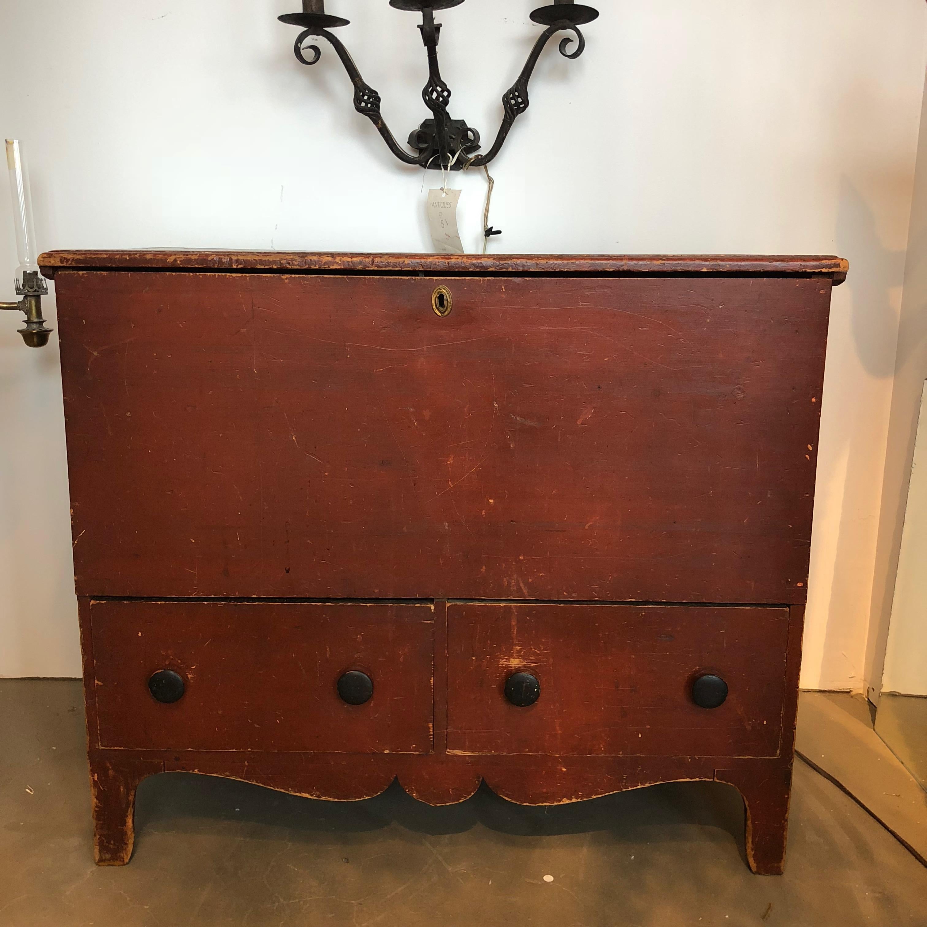 North American 18th Century American Pine Blanket Chest For Sale