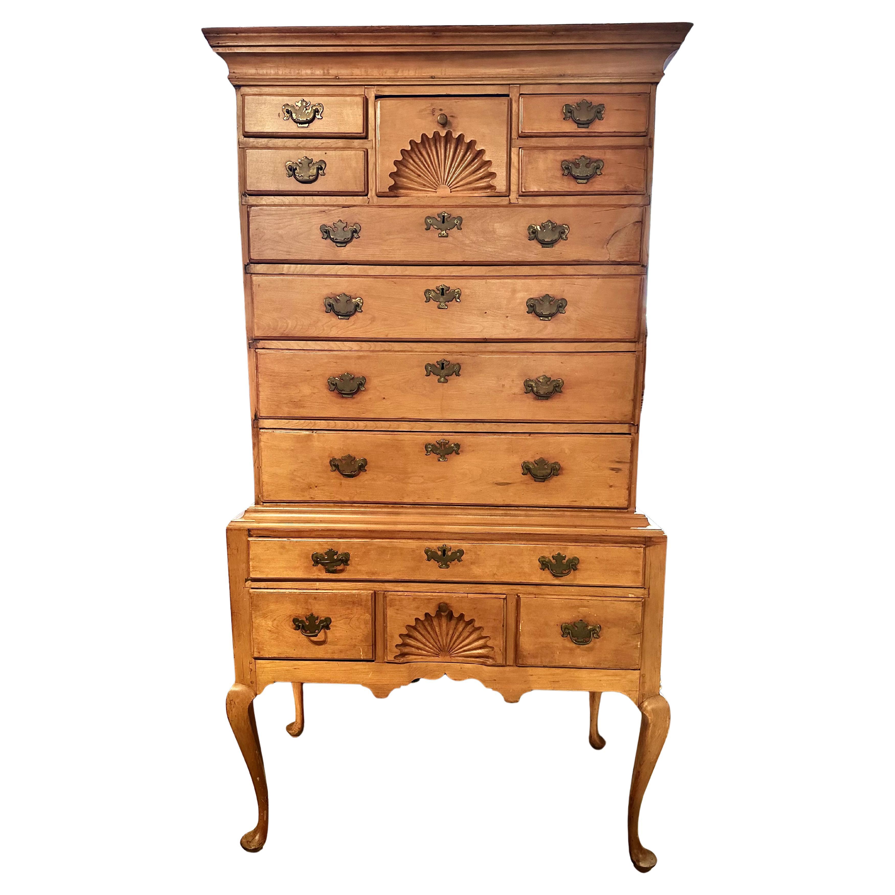 Amerikanischer Queen Anne Kirsche Highboy aus dem 18. im Angebot