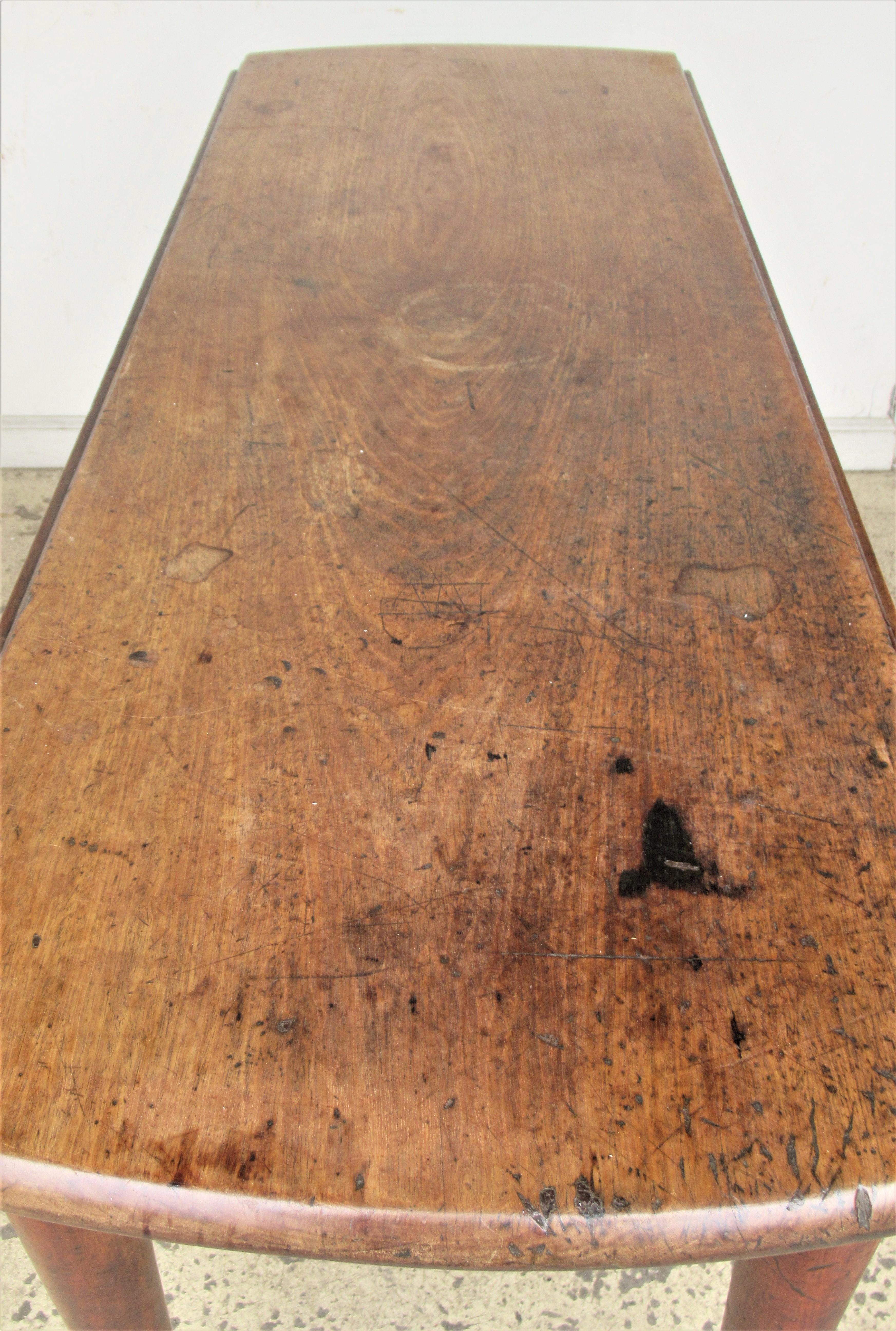 18th Century American Queen Anne Drop-Leaf Table 6