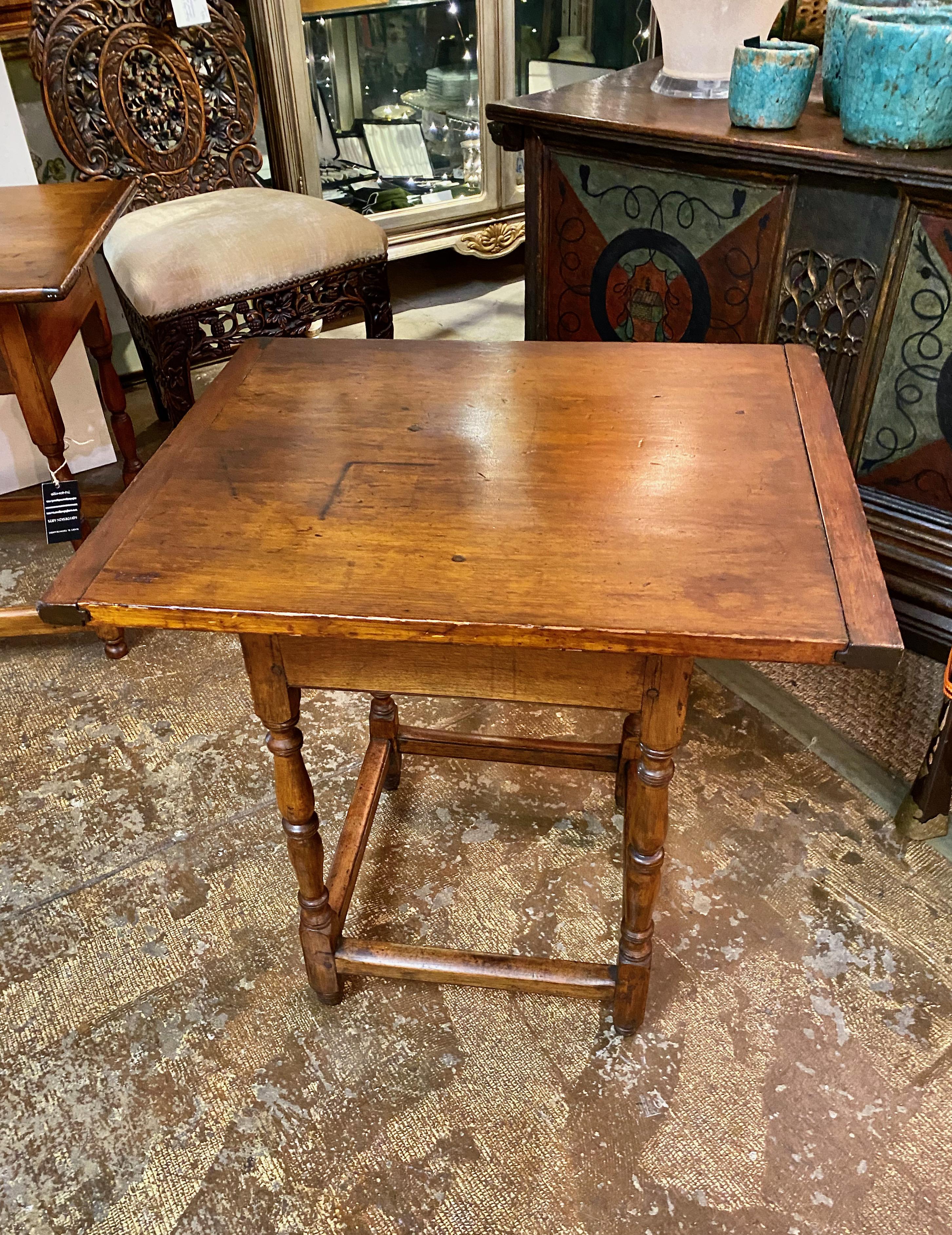 Maple 18th Century American Tavern Table For Sale