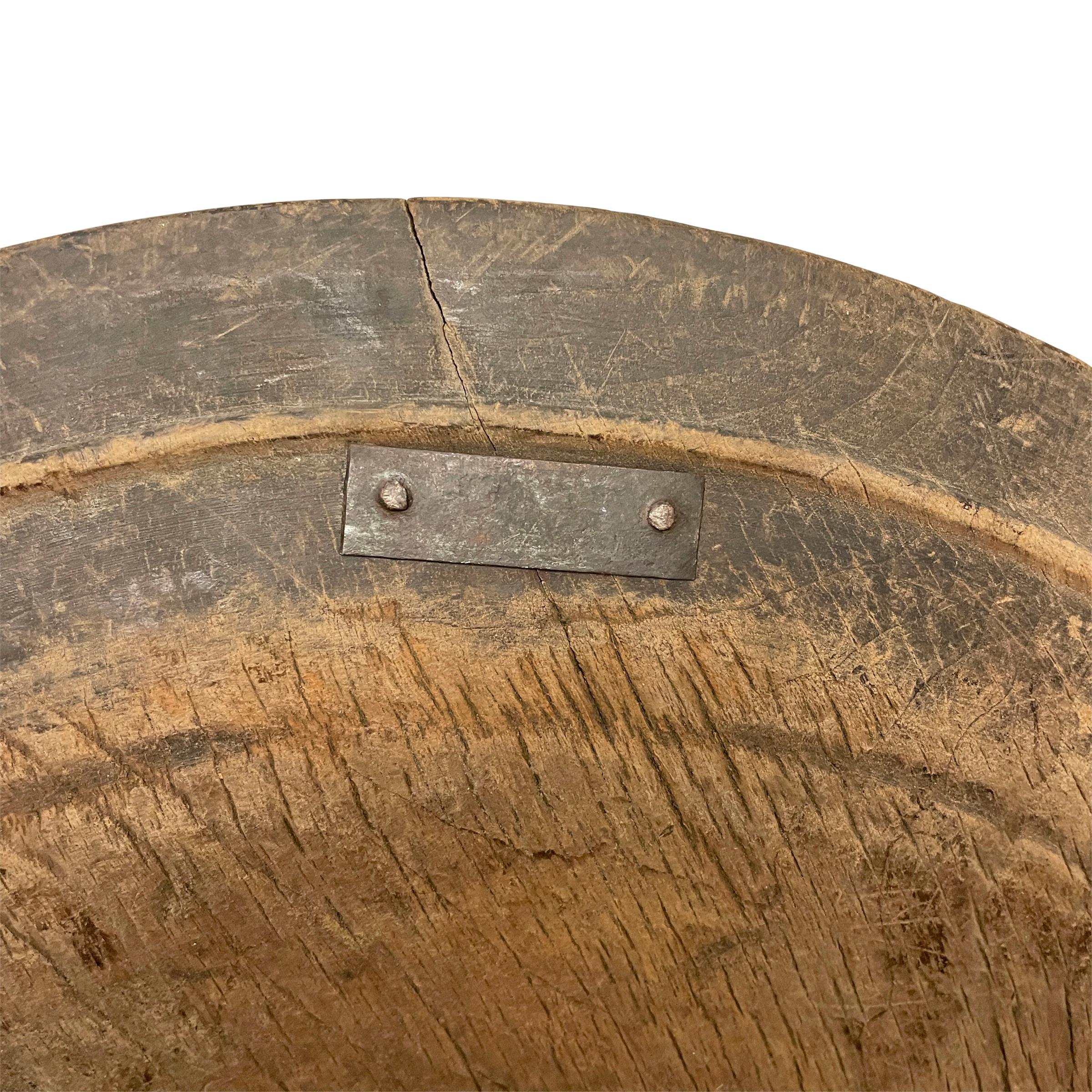 Amerikanische gedrechselte Holzplatte aus dem 18. Jahrhundert (18. Jahrhundert und früher) im Angebot