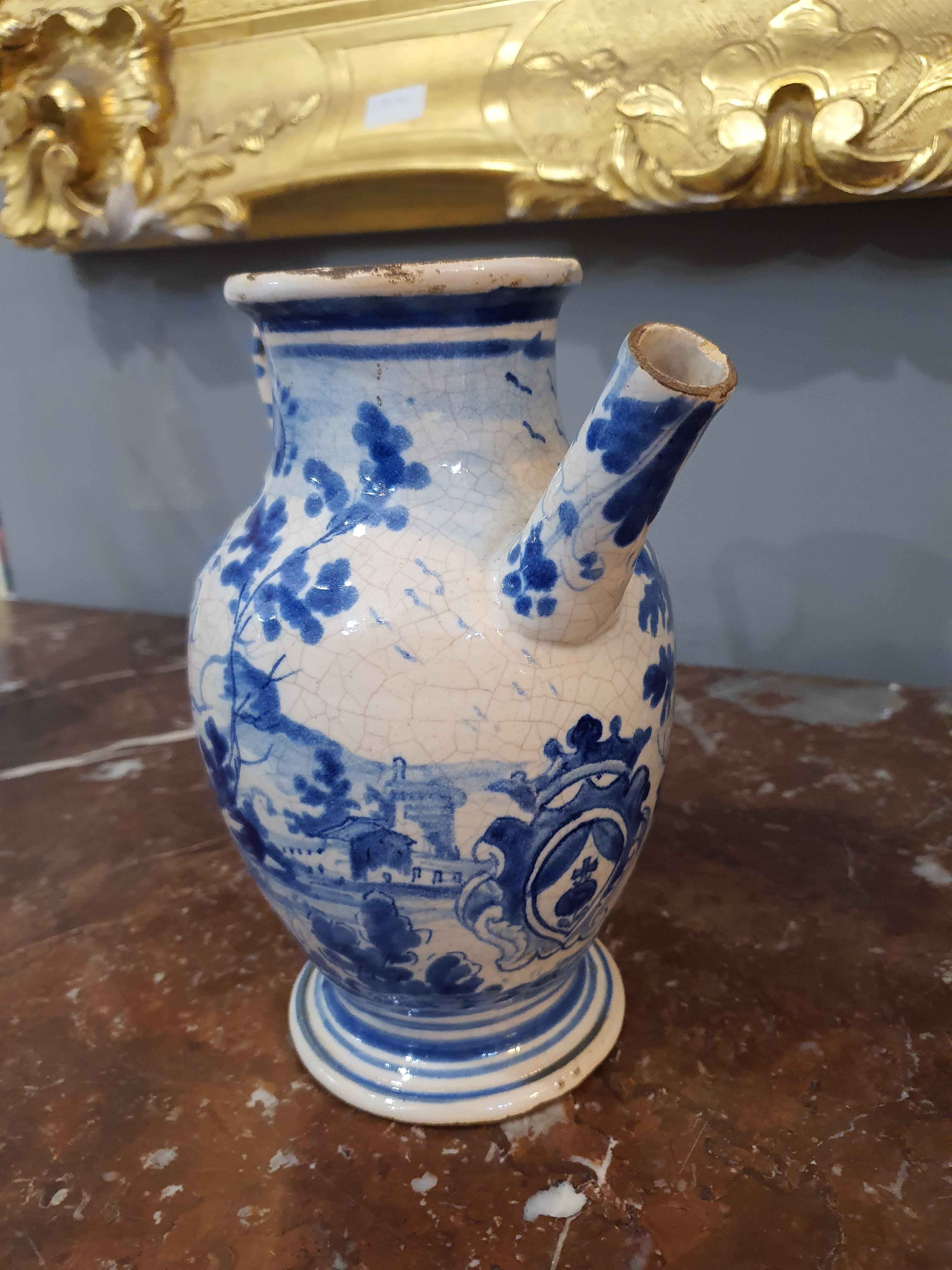 18th Century Ancient Faenza Pharmacy Jar Full Painted In Good Condition For Sale In PALERMO, IT