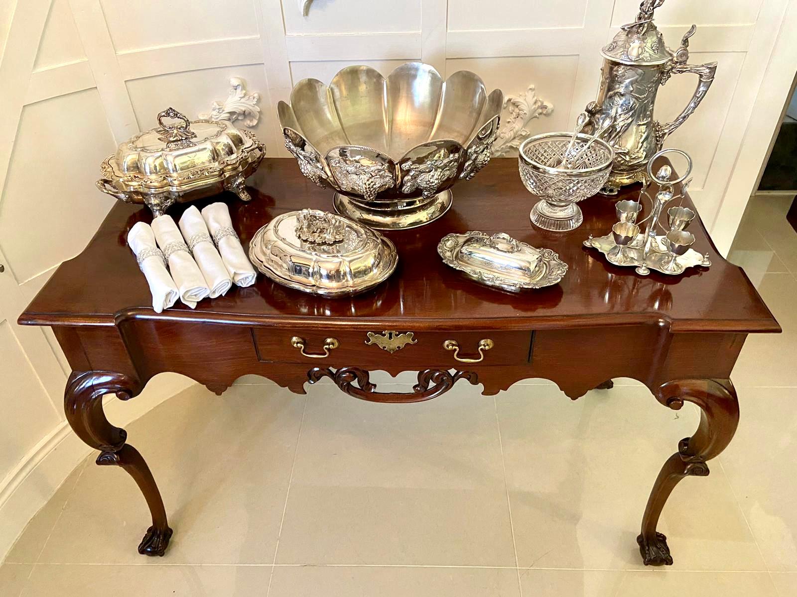 antique serving table