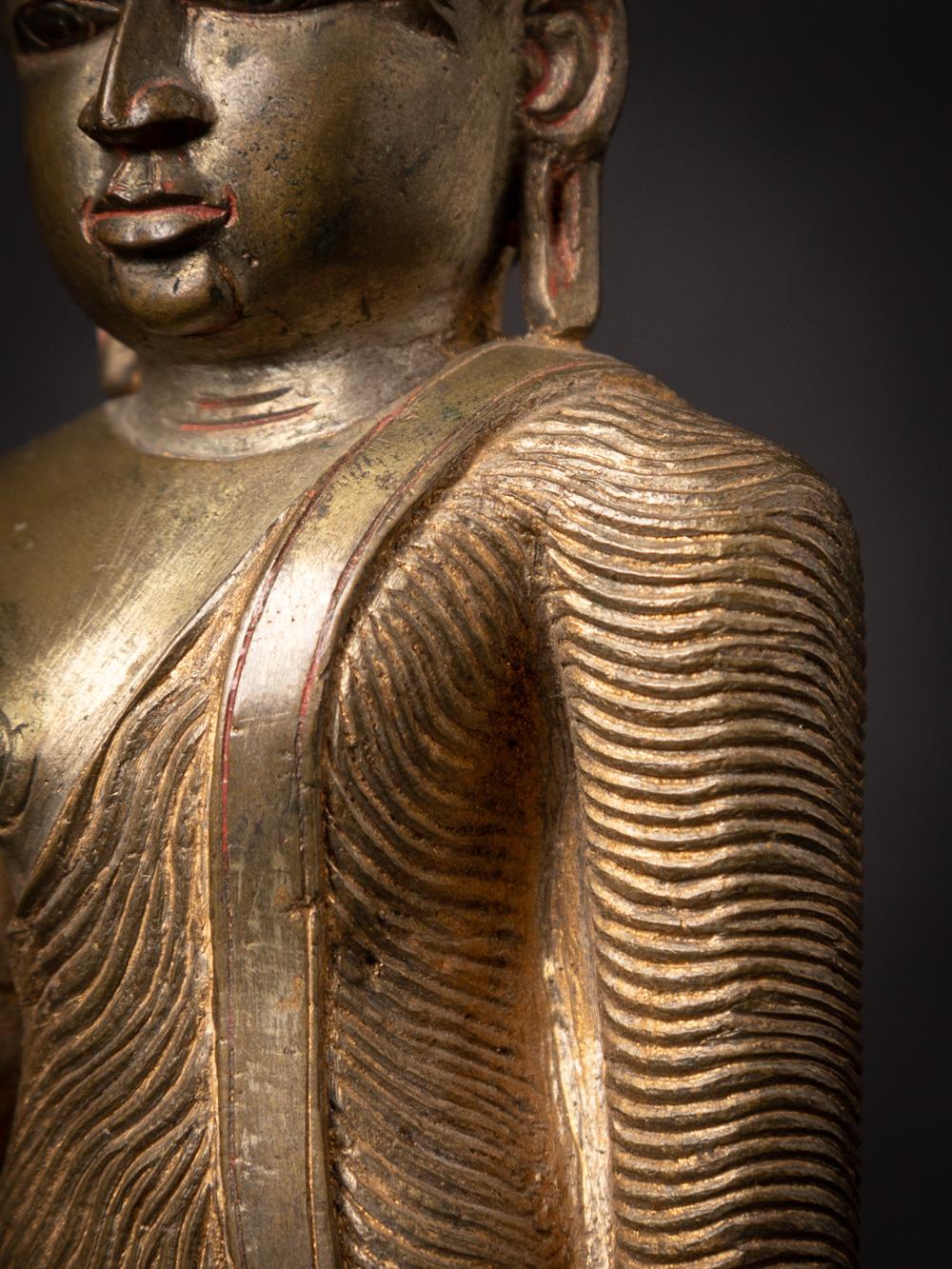 18th century antique bronze Buddha from Sri Lanka from Kandyan period 9