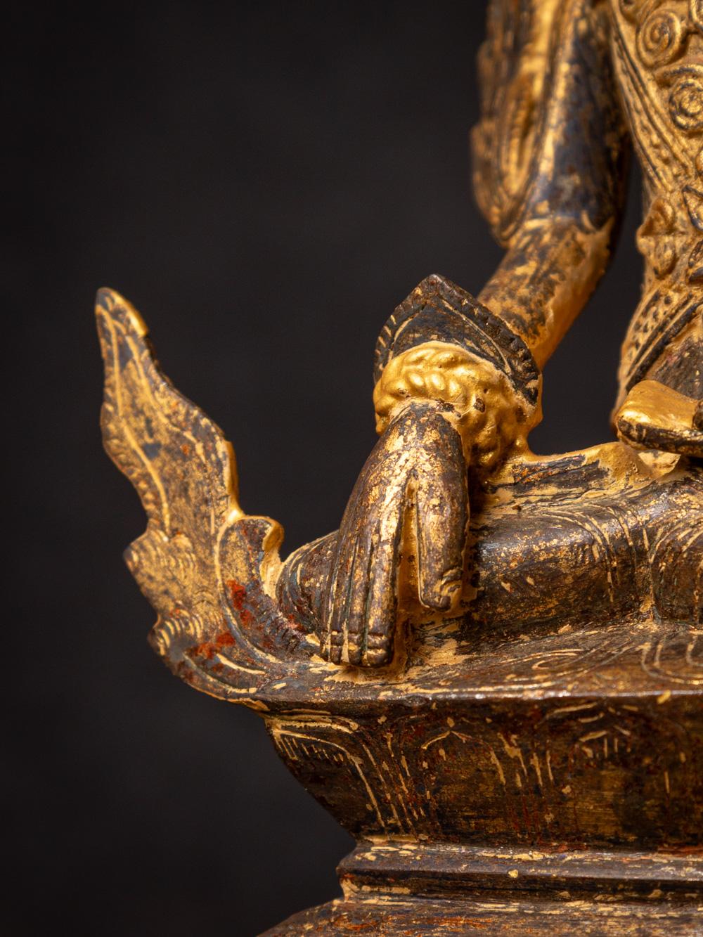 Antike bronzefarbene gekrönte Buddha-Statue aus Birma aus dem 18. Jahrhundert im Angebot 9