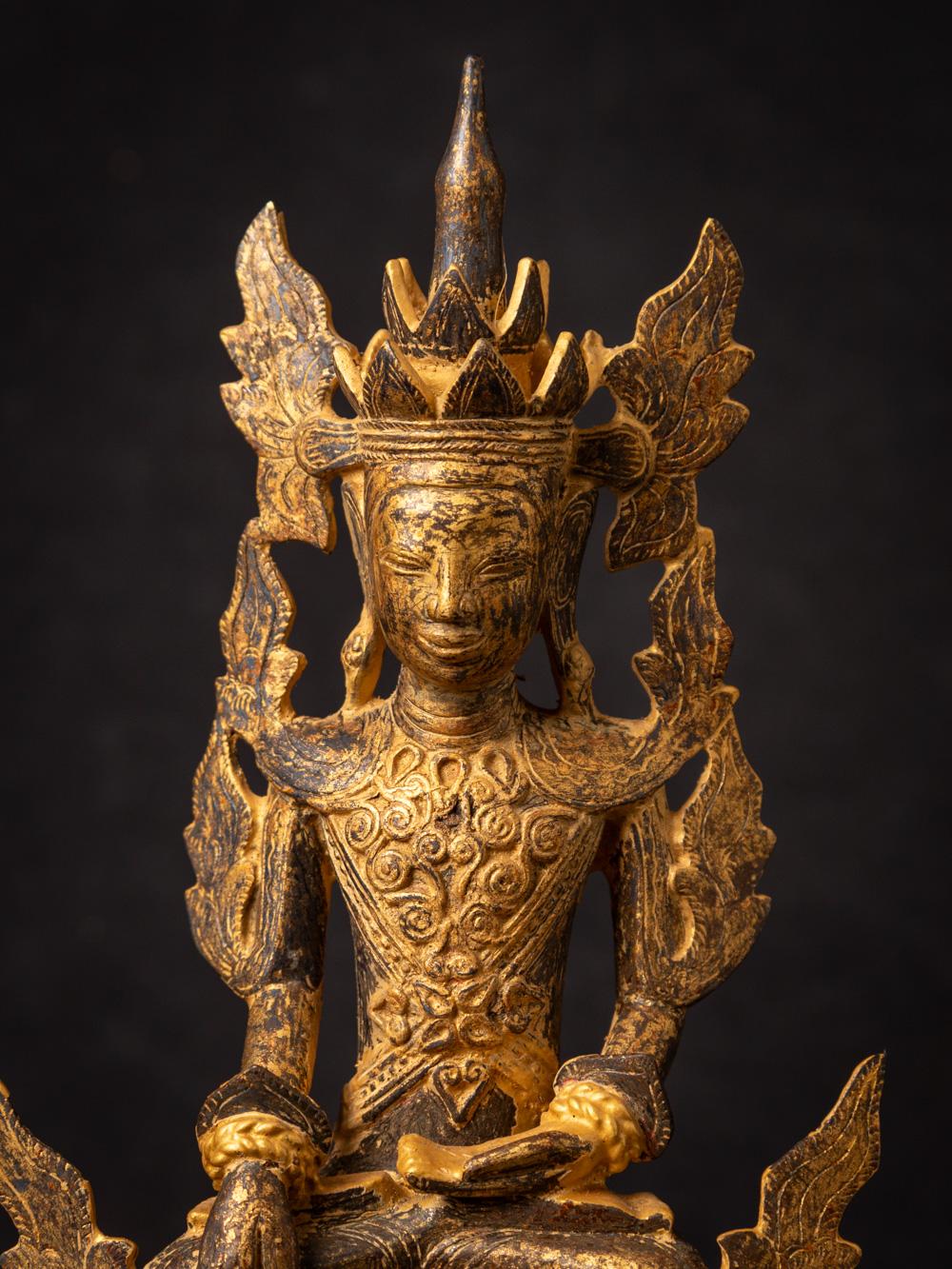Antike bronzefarbene gekrönte Buddha-Statue aus Birma aus dem 18. Jahrhundert (18. Jahrhundert und früher) im Angebot