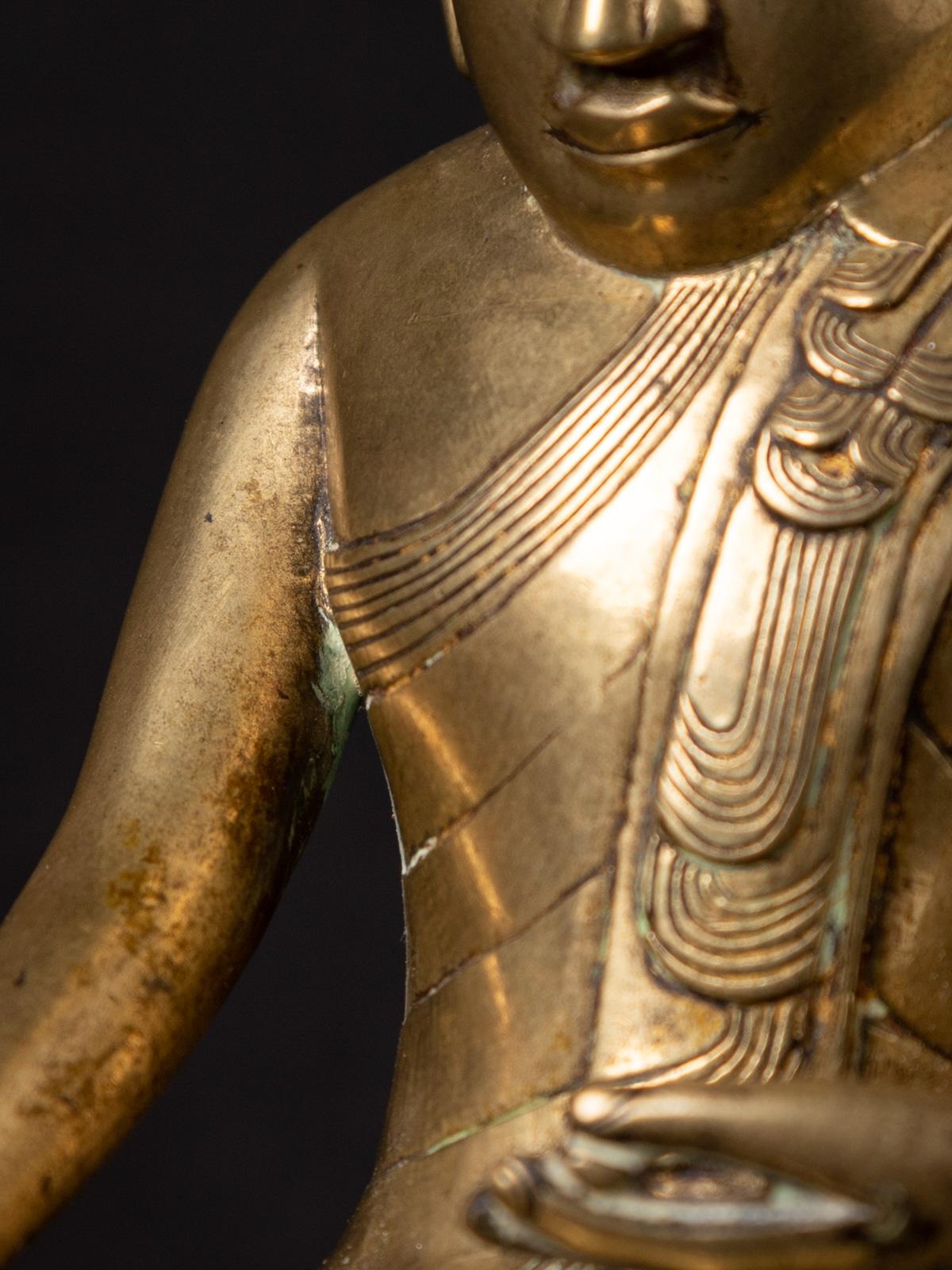 Antike Lotus-Buddha-Statue aus Bronze aus Burma aus dem 18. Jahrhundert im Angebot 8