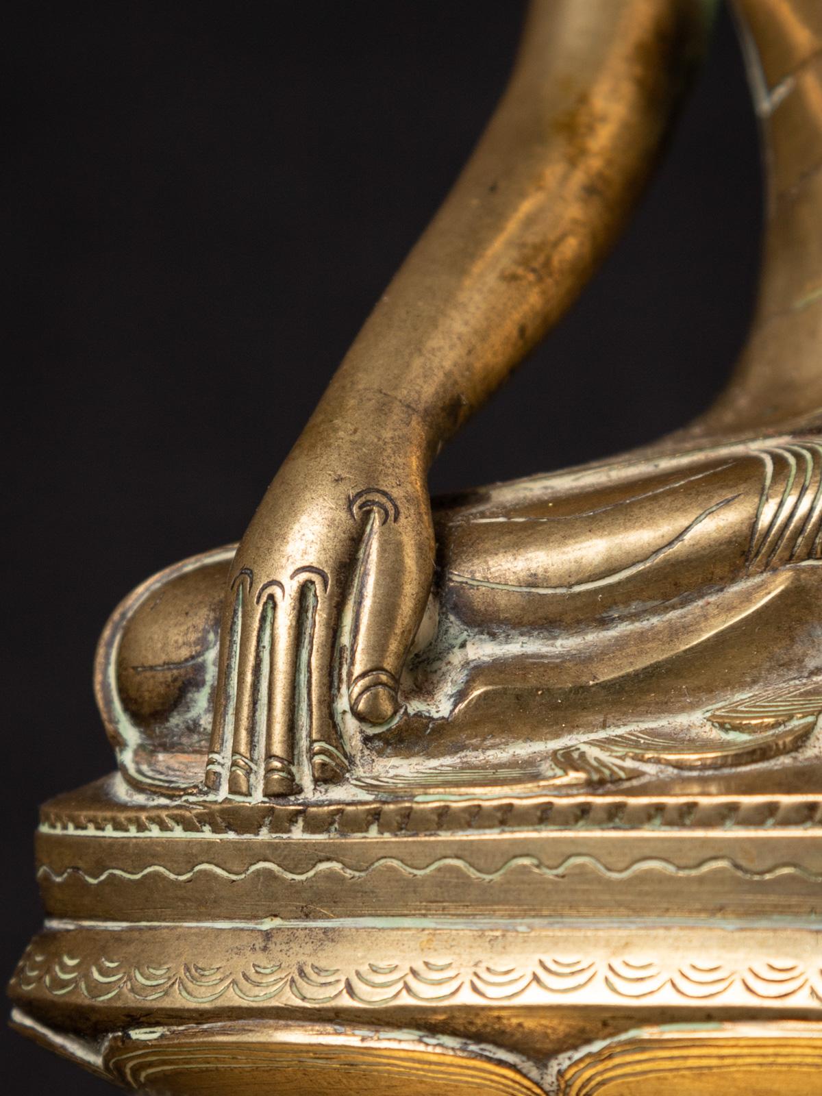 Antike Lotus-Buddha-Statue aus Bronze aus Burma aus dem 18. Jahrhundert im Angebot 11