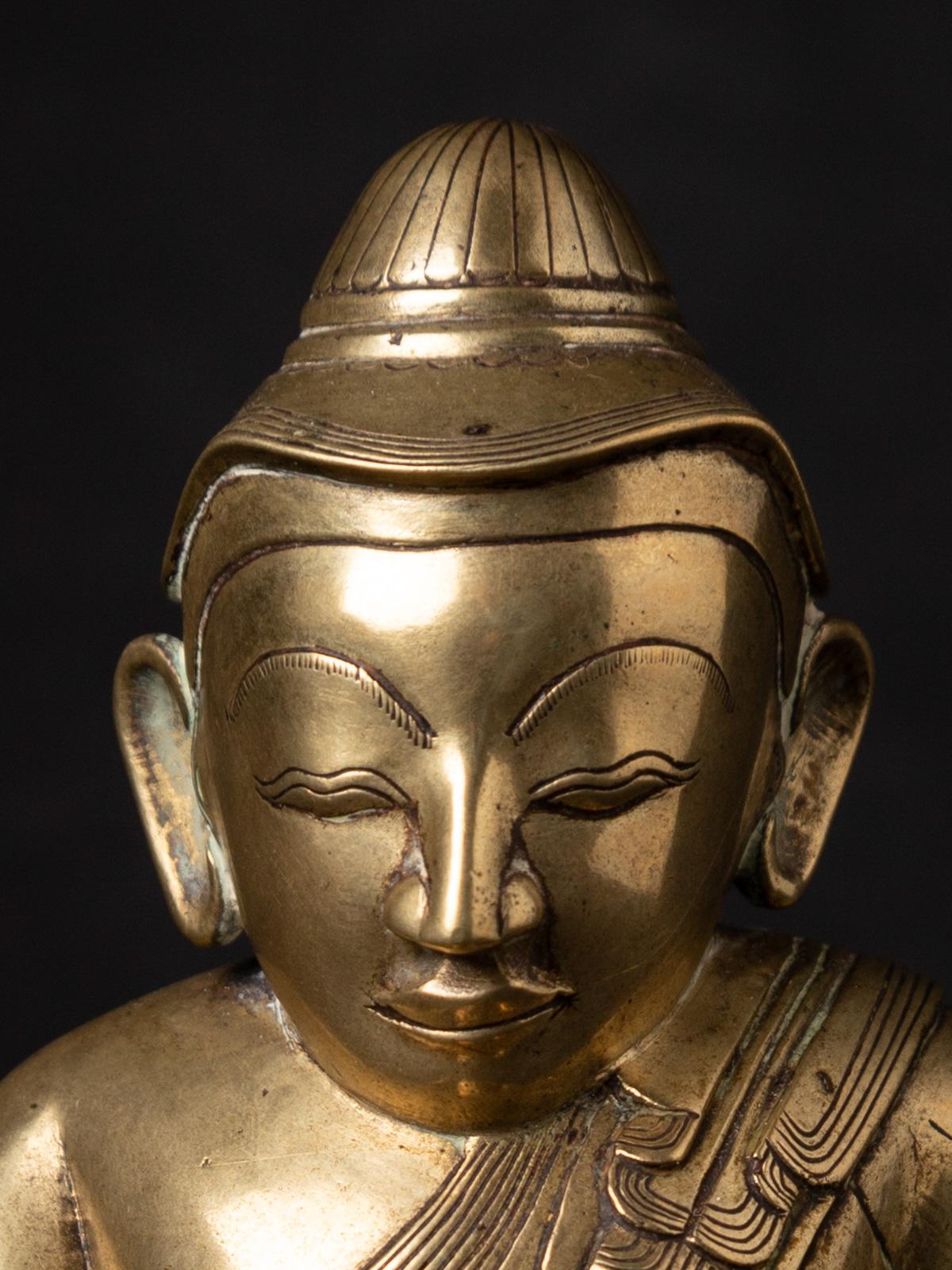Antike Lotus-Buddha-Statue aus Bronze aus Burma aus dem 18. Jahrhundert im Angebot 1