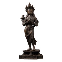 18th century Antique bronze Nepali Avalokiteshvara (Lokeshvara) from Nepal