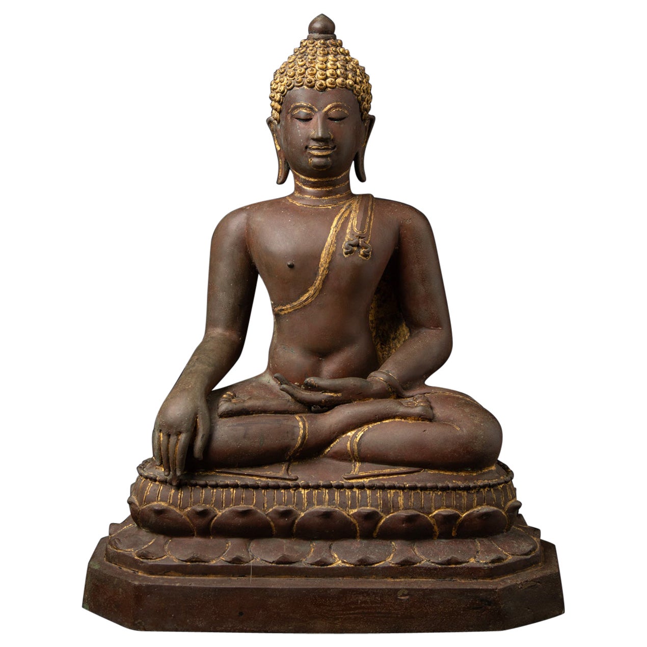 Bouddha thaïlandais Chiang Saen du 18e siècle en bronze ancien de Thaïlande